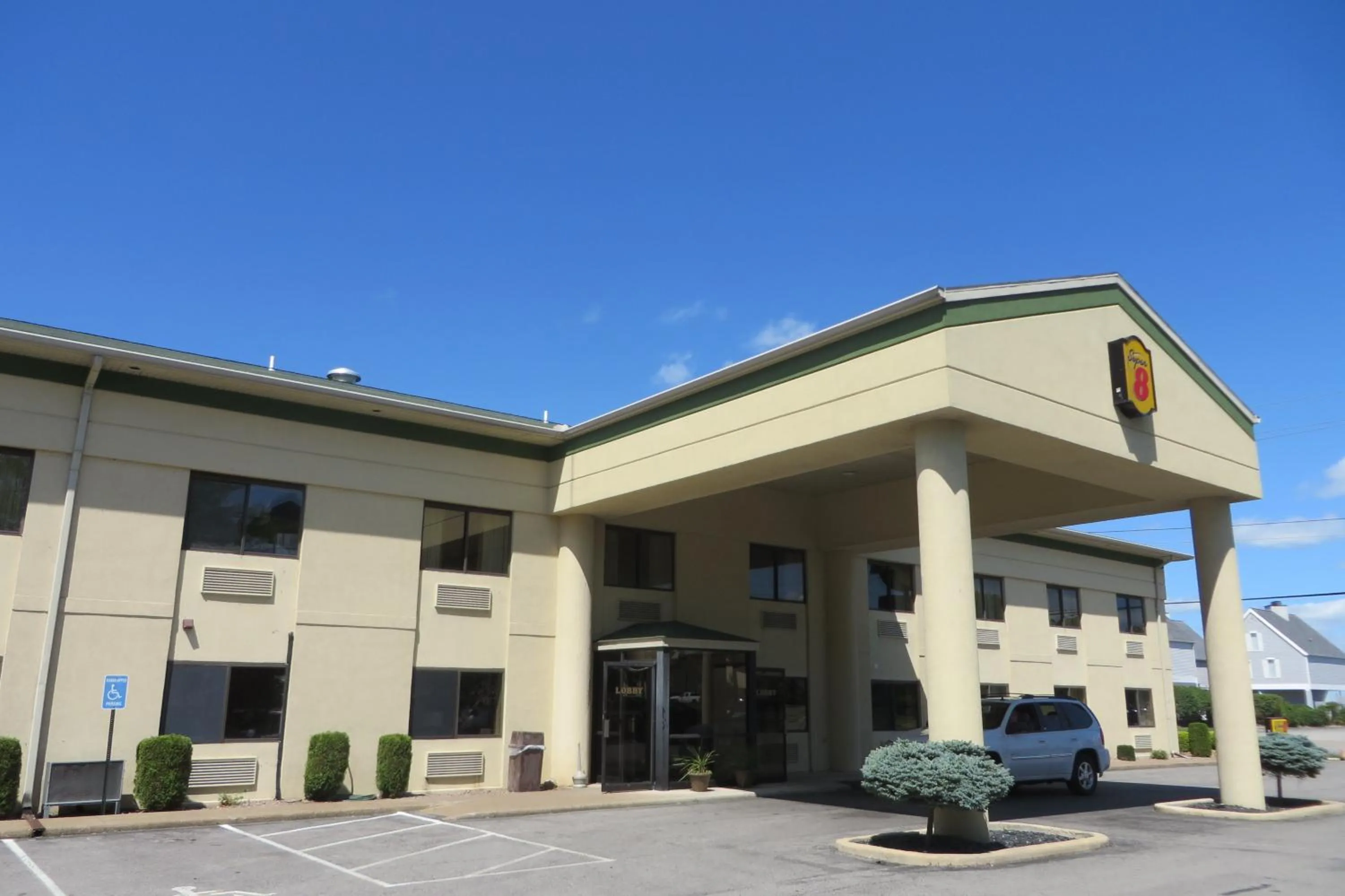 Property building in Super 8 by Wyndham Port Clinton