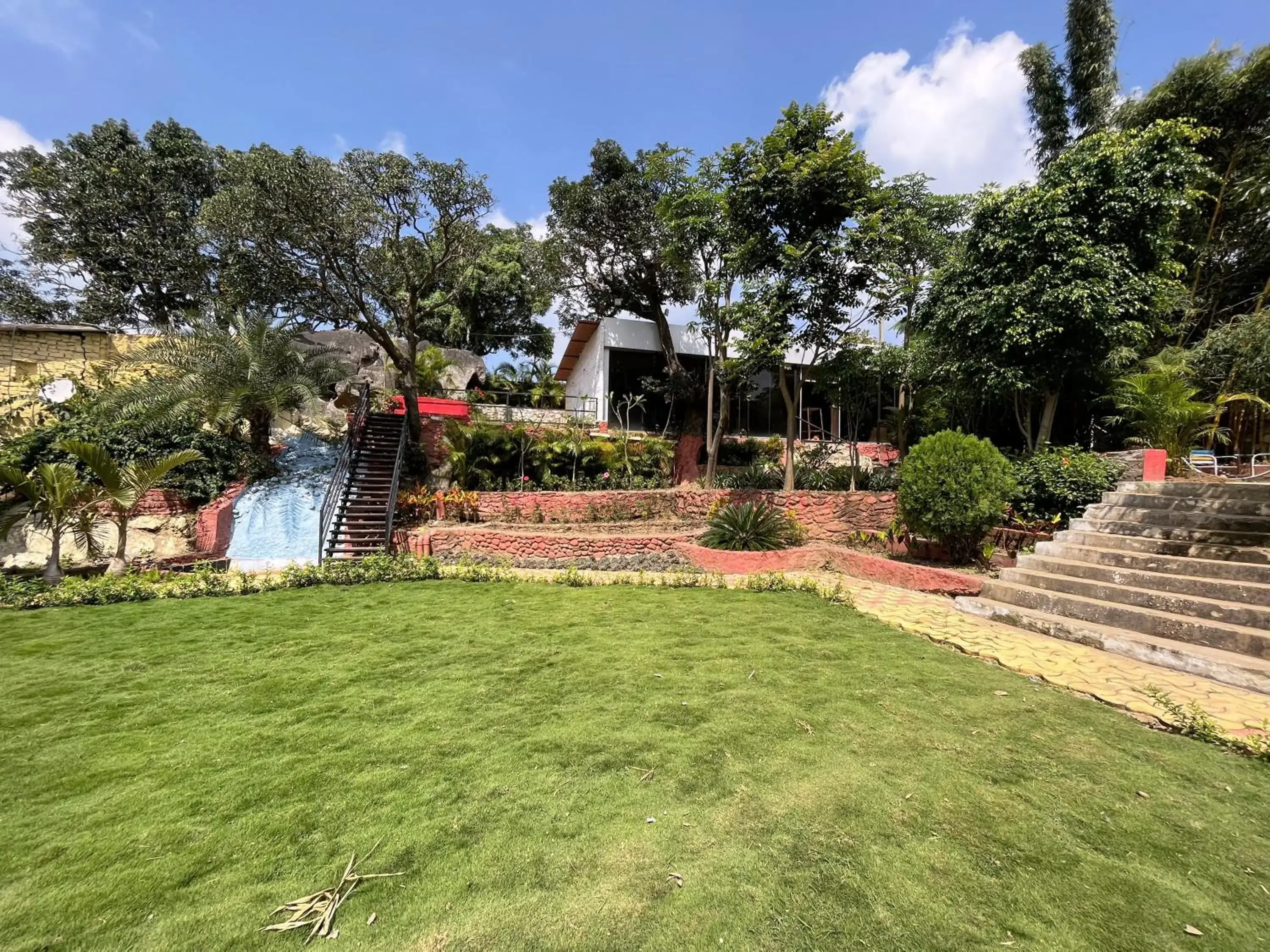 Garden in Ajanta Resorts Garden in Ajanta Resorts