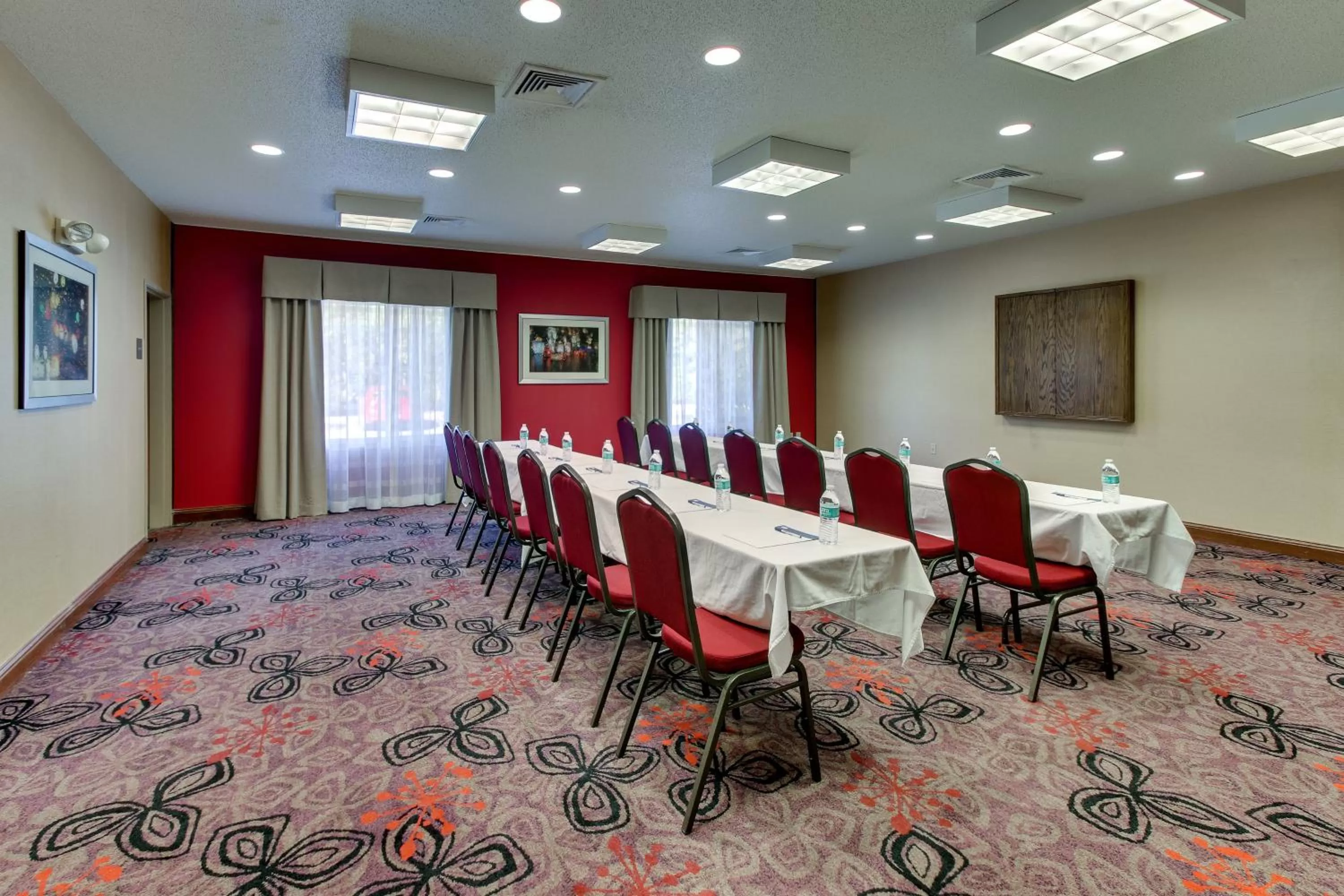 Meeting/conference room in Holiday Inn Express Hotel & Suites Lancaster-Lititz by IHG