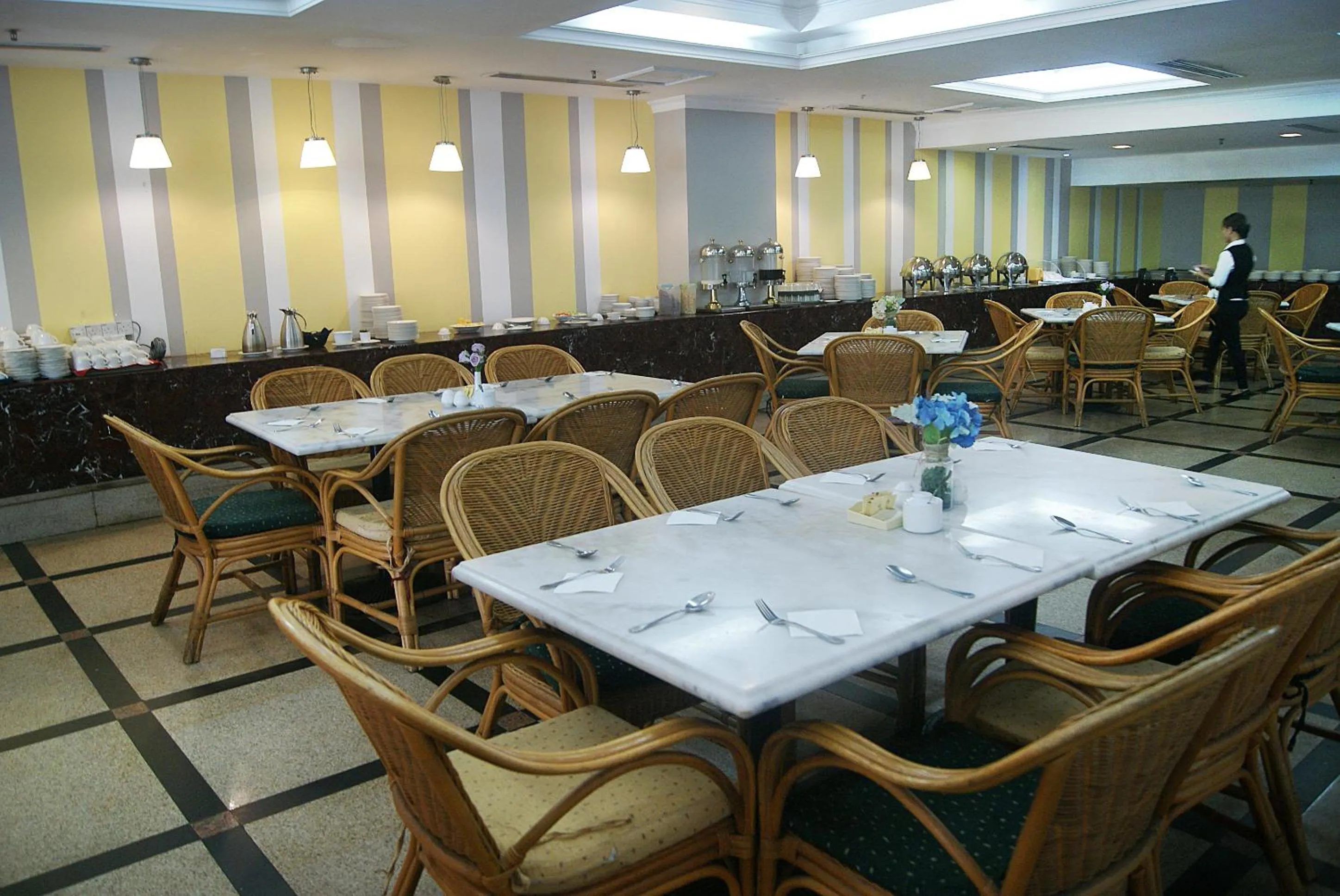 Restaurant/places to eat in Tang Dynasty Park Hotel
