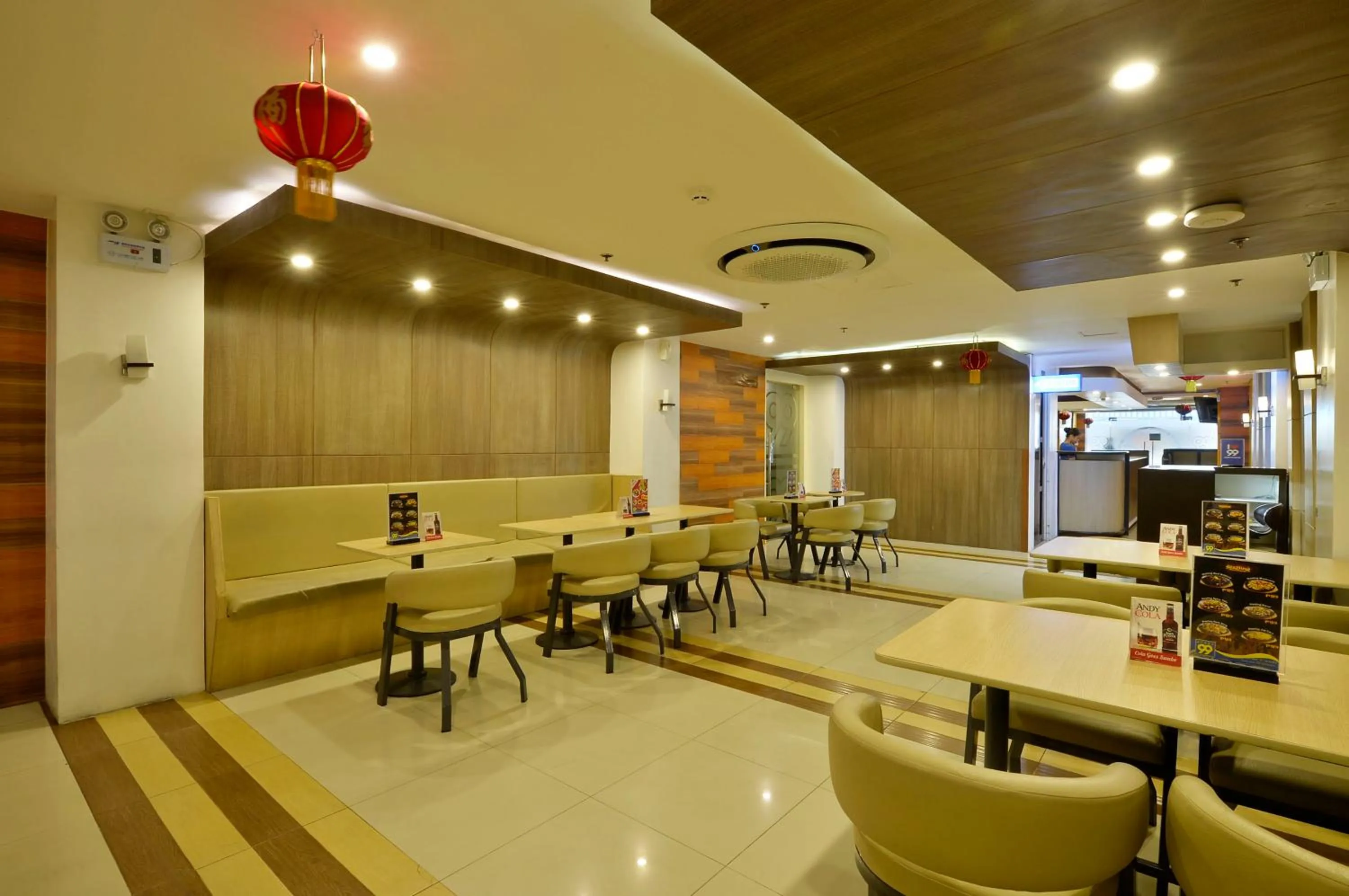 Lobby or reception in Hotel 99 Monumento