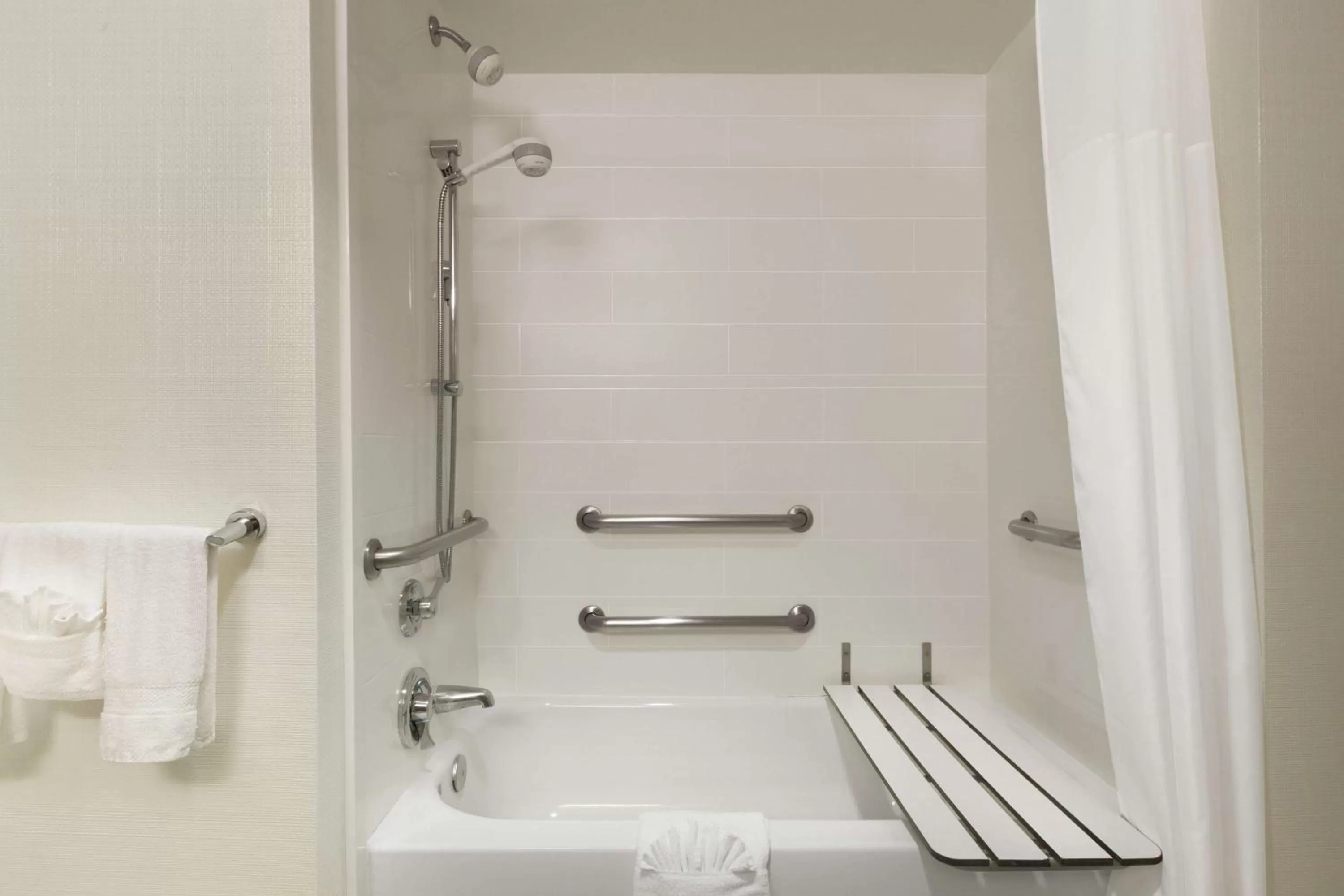 Bathroom in Hampton Inn & Suites Nashville-Downtown