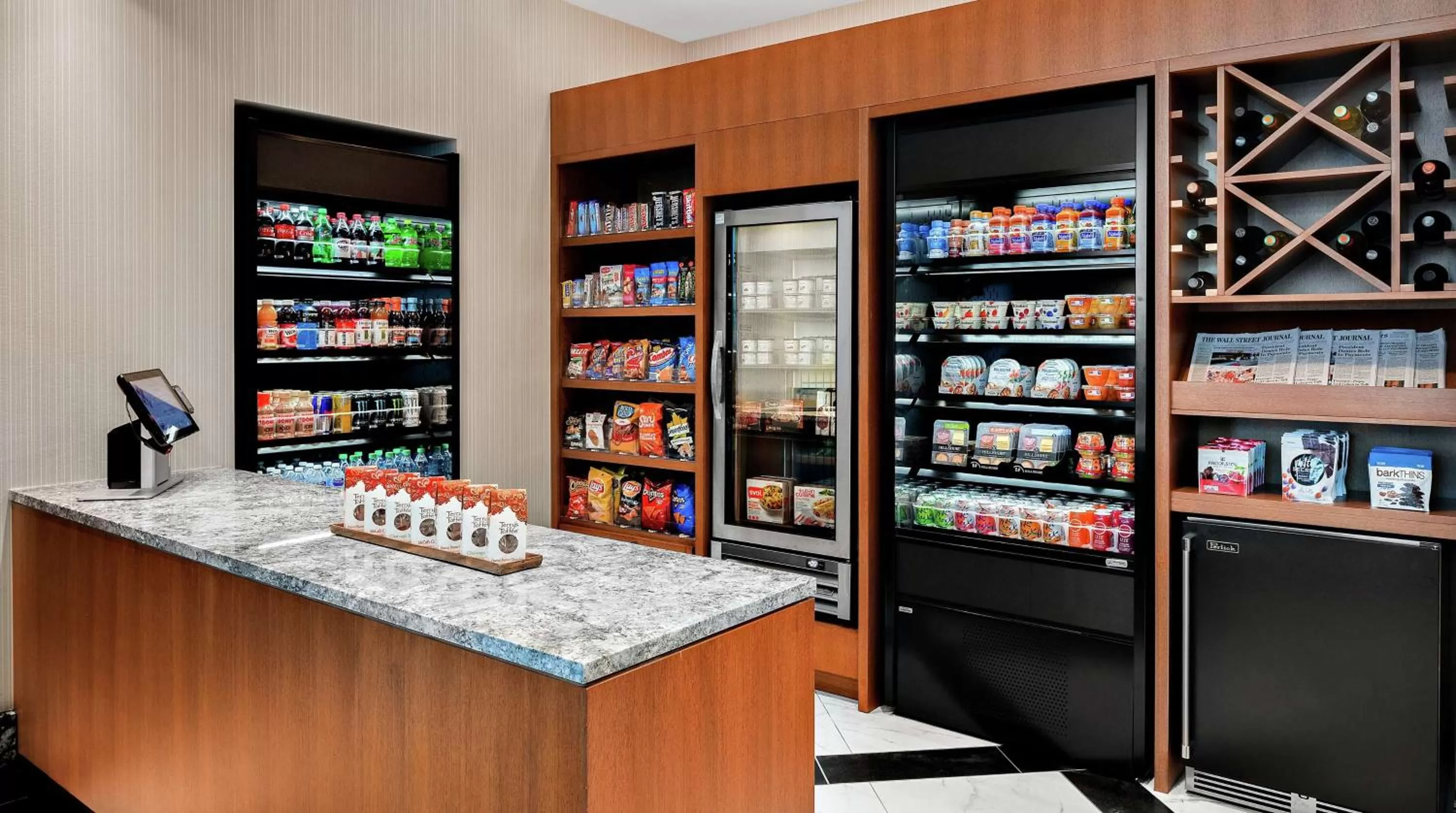 Dining area in Home2 Suites By Hilton Chicago McCormick Place