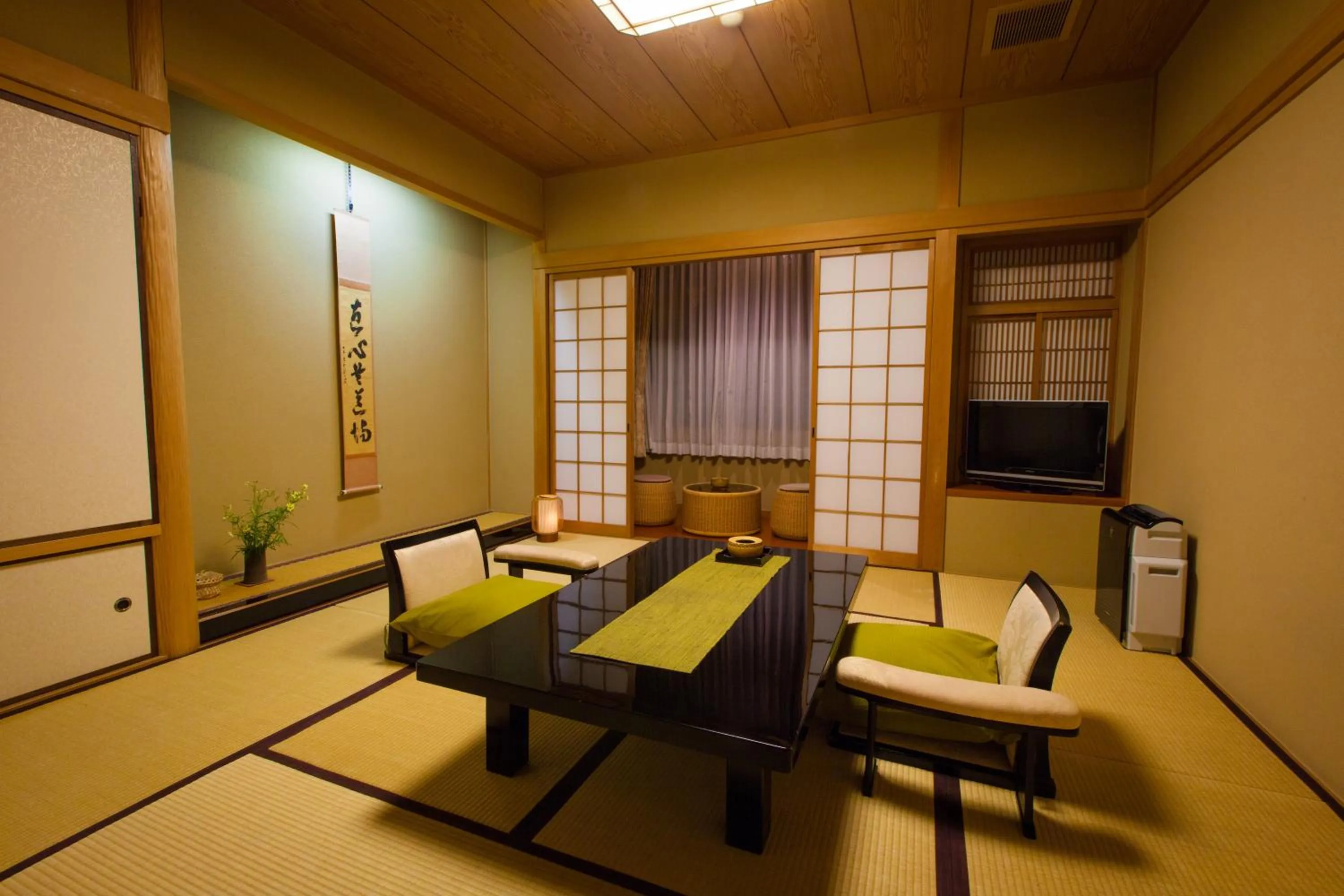 Photo of the whole room in Kyoto Ryokan Kinoe