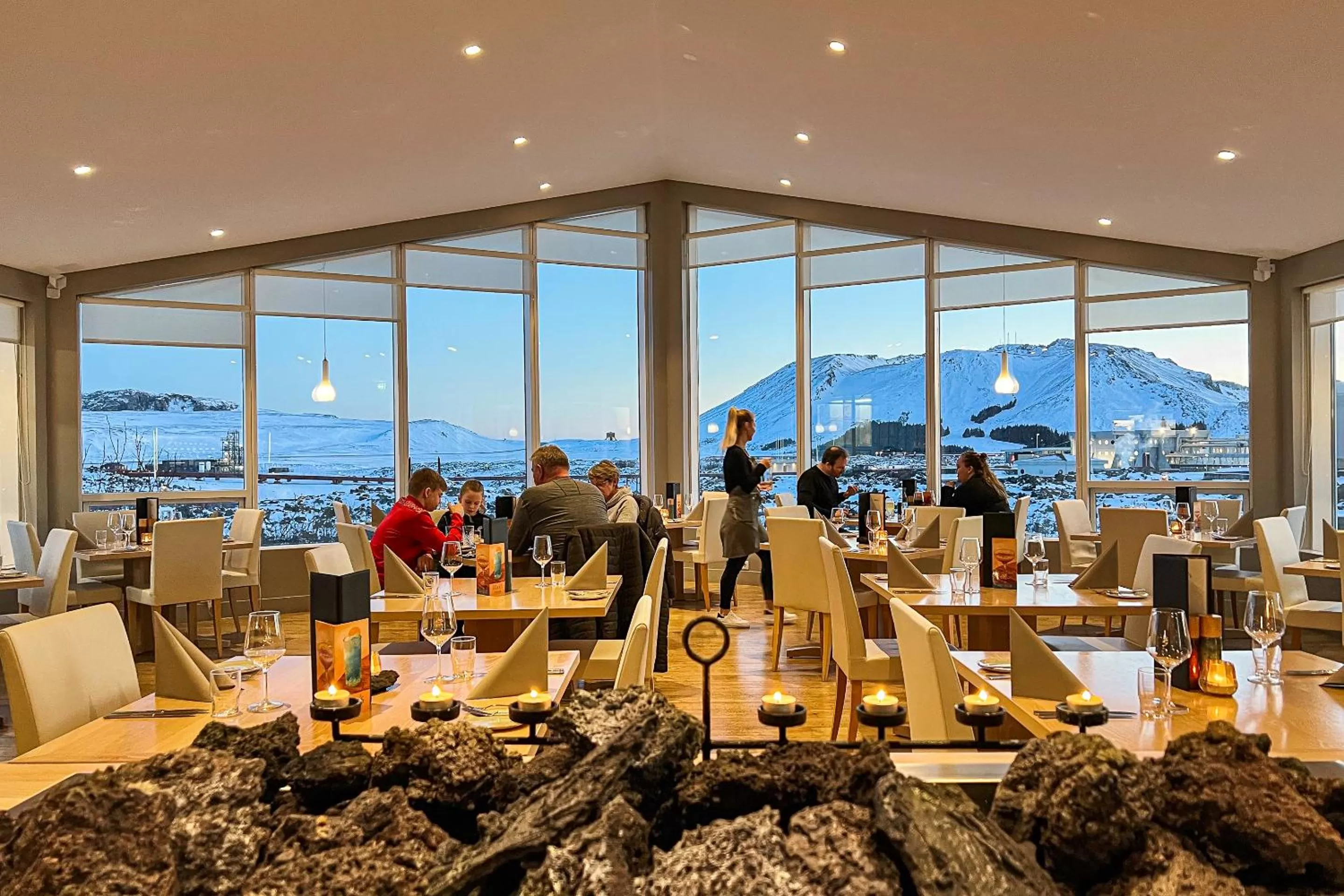 Restaurant/places to eat in Northern Light Inn