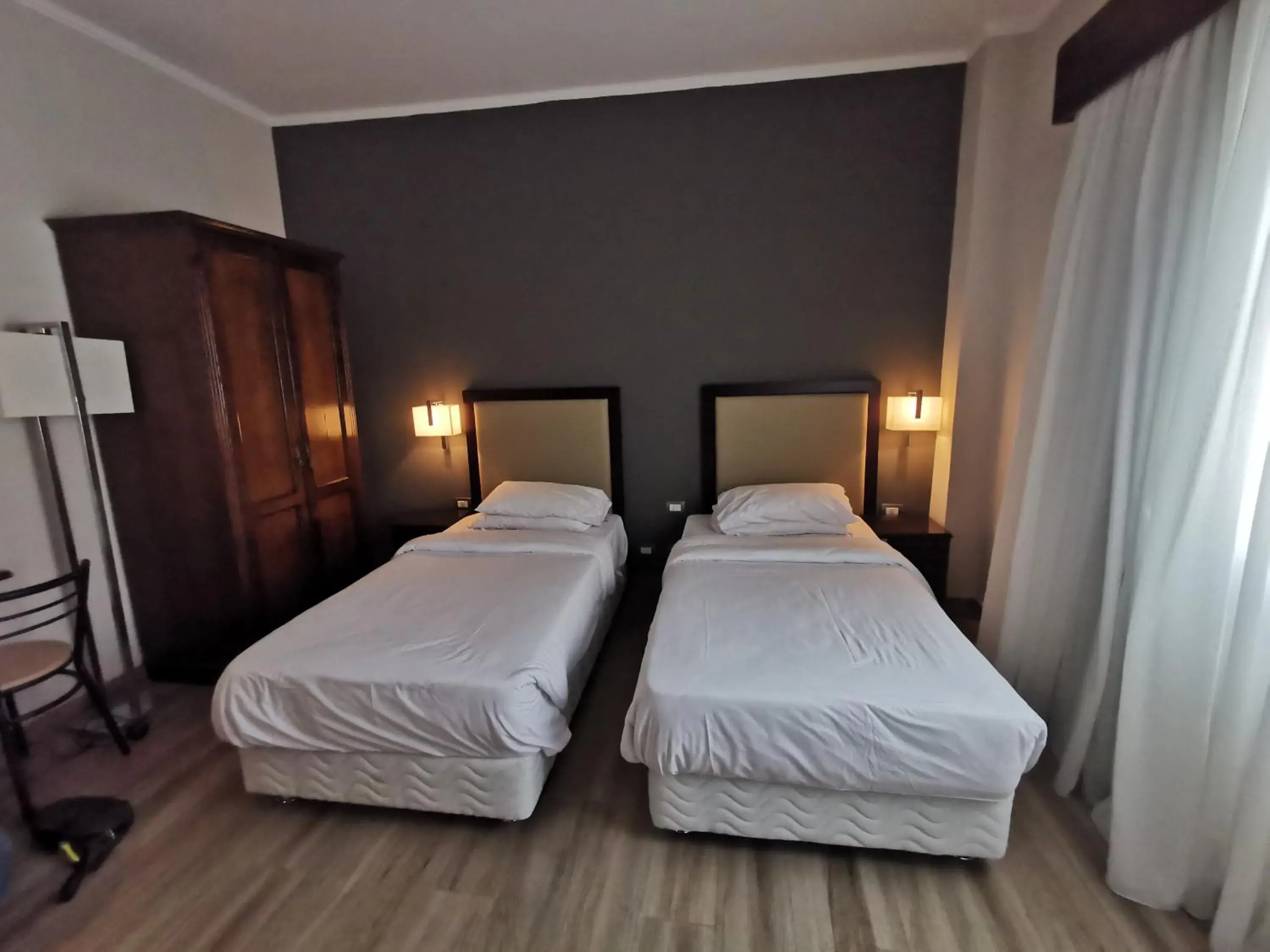 Twin Room in Green Plaza Inn '''Business &Families Only''' Twin Room in Green Plaza Inn '''Business &Families Only'''