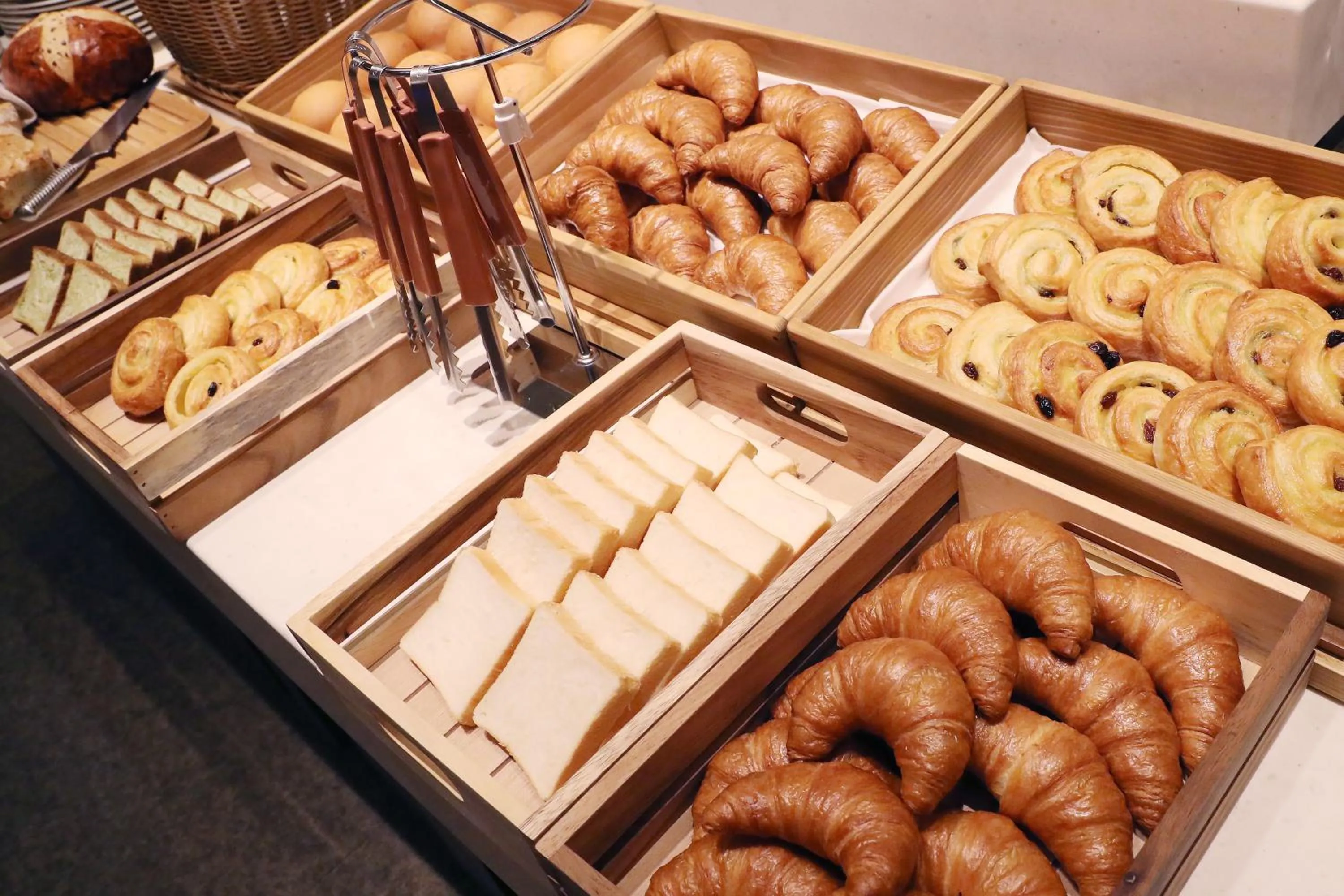 Breakfast in Lotte Arai Resort