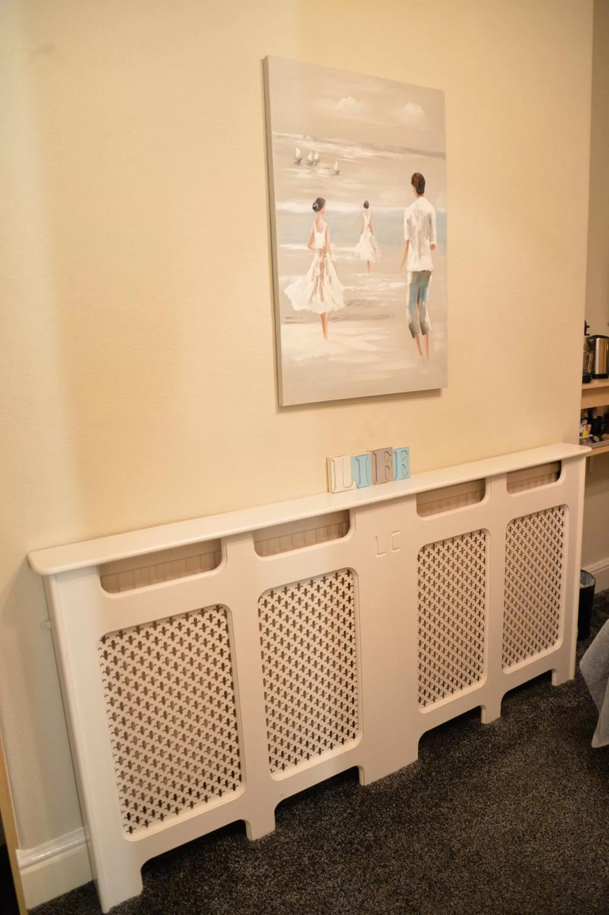 Lauriston & Lawton Court Hotel