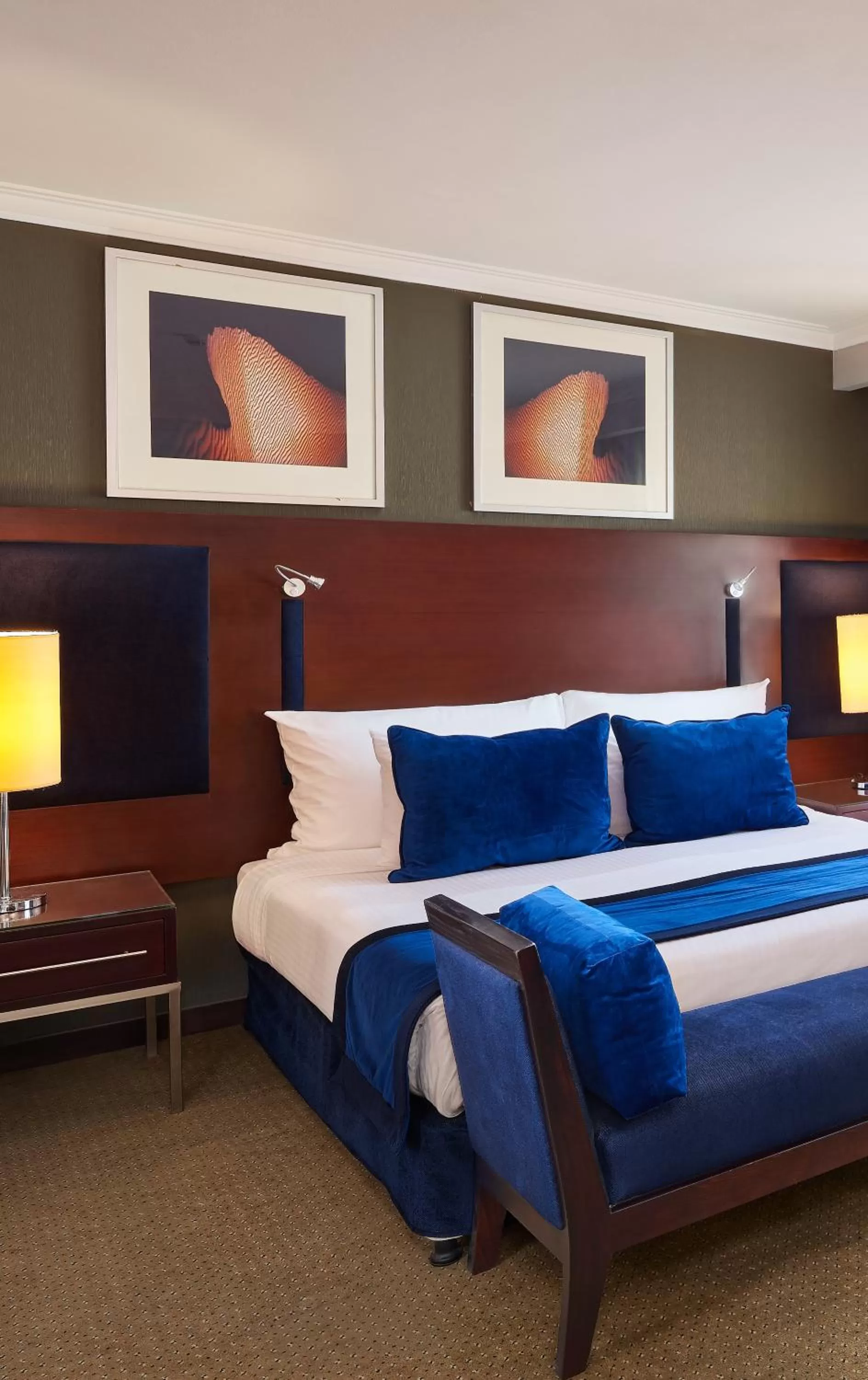 Bedroom, Bed in Radisson Blu Hotel, Cairo Heliopolis