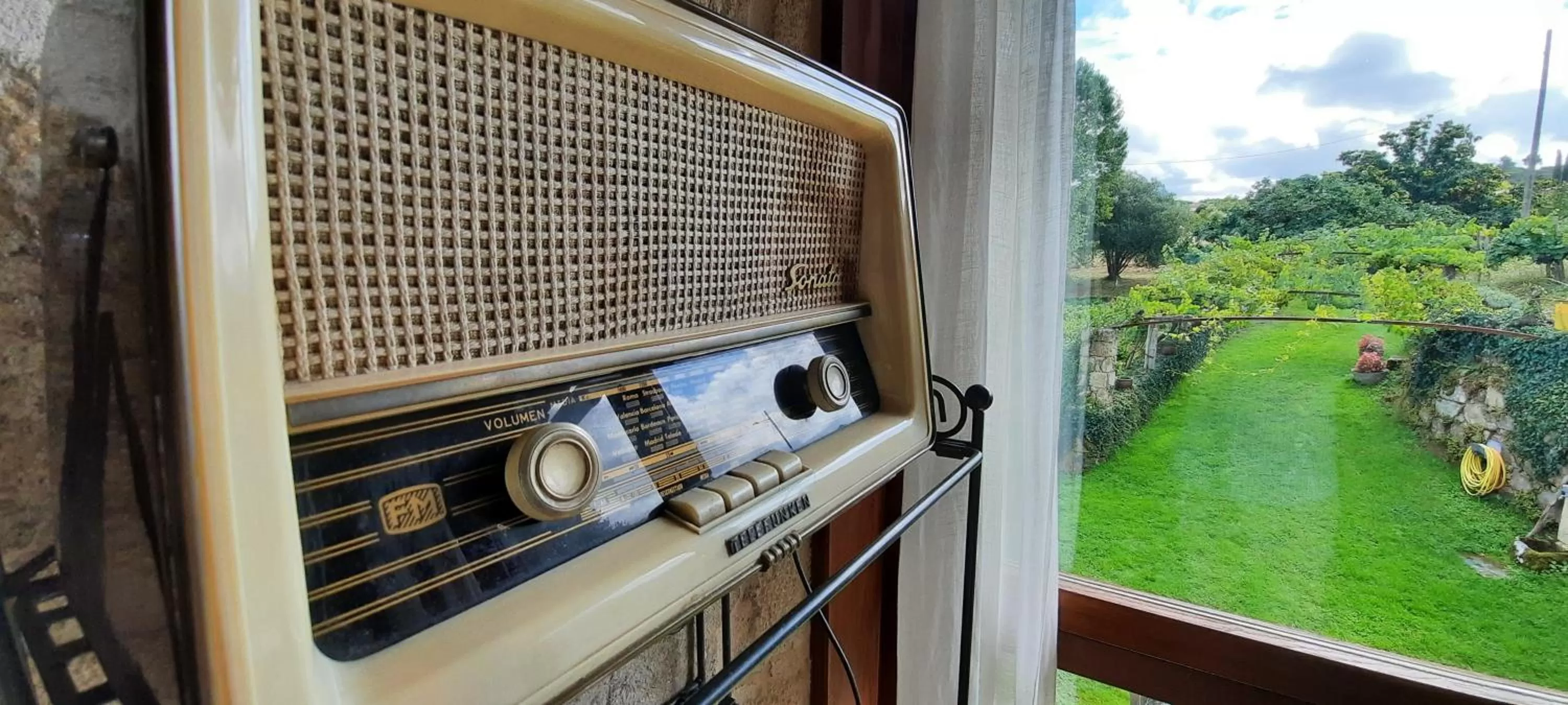 Garden view in Rectoral de Anllo