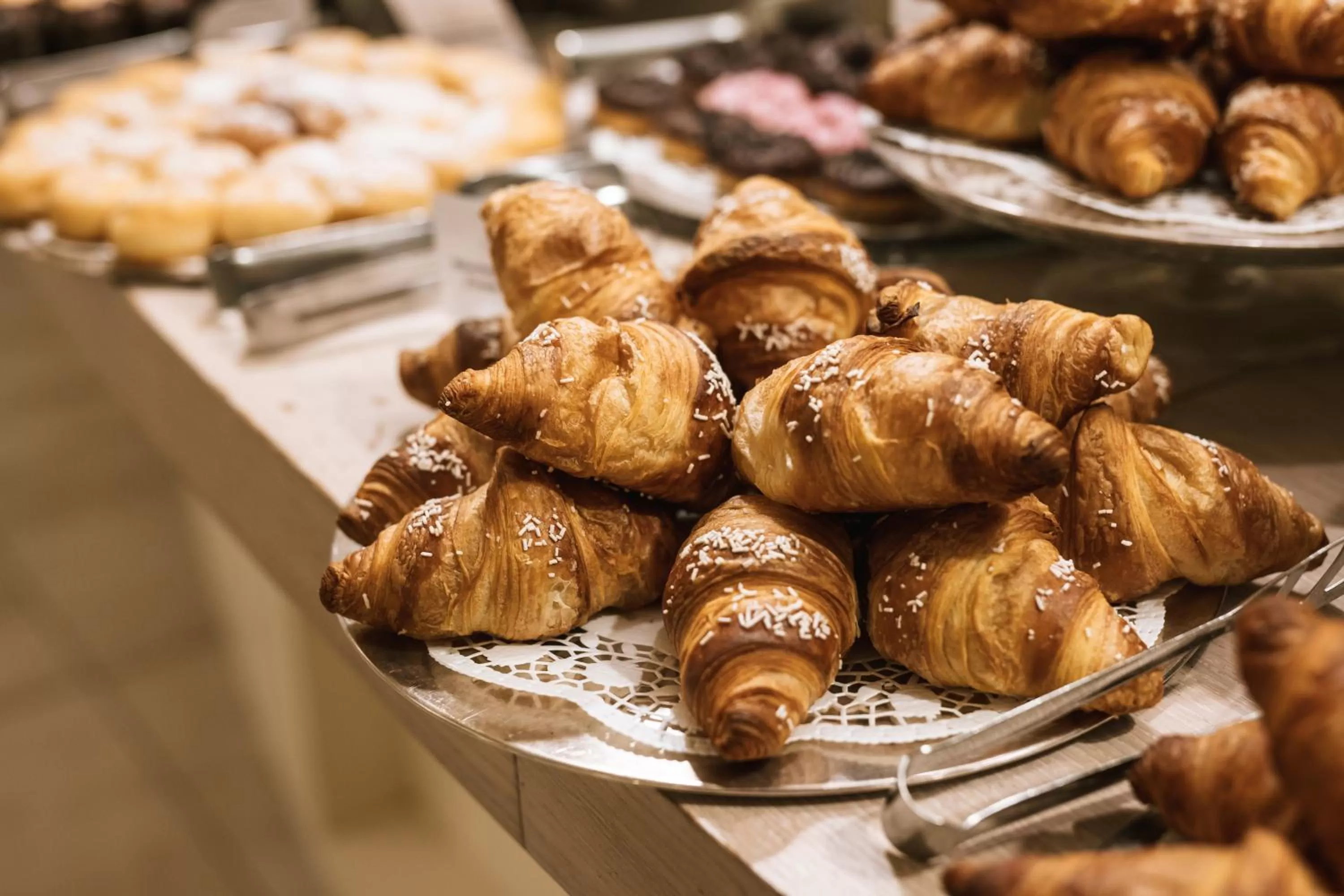 Food and drinks in Hotel De La Ville