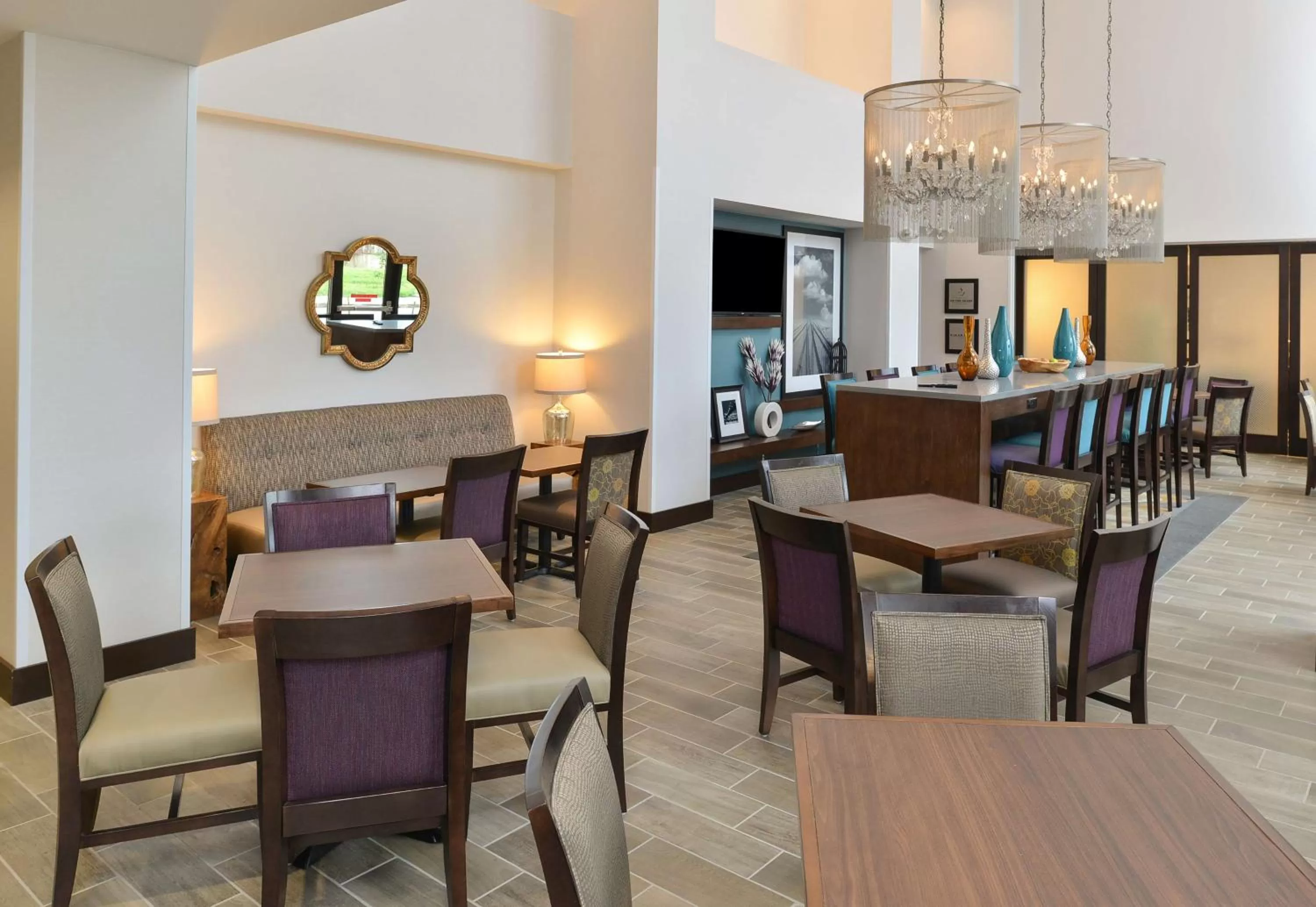 Lobby or reception in Hampton Inn & Suites Des Moines Downtown
