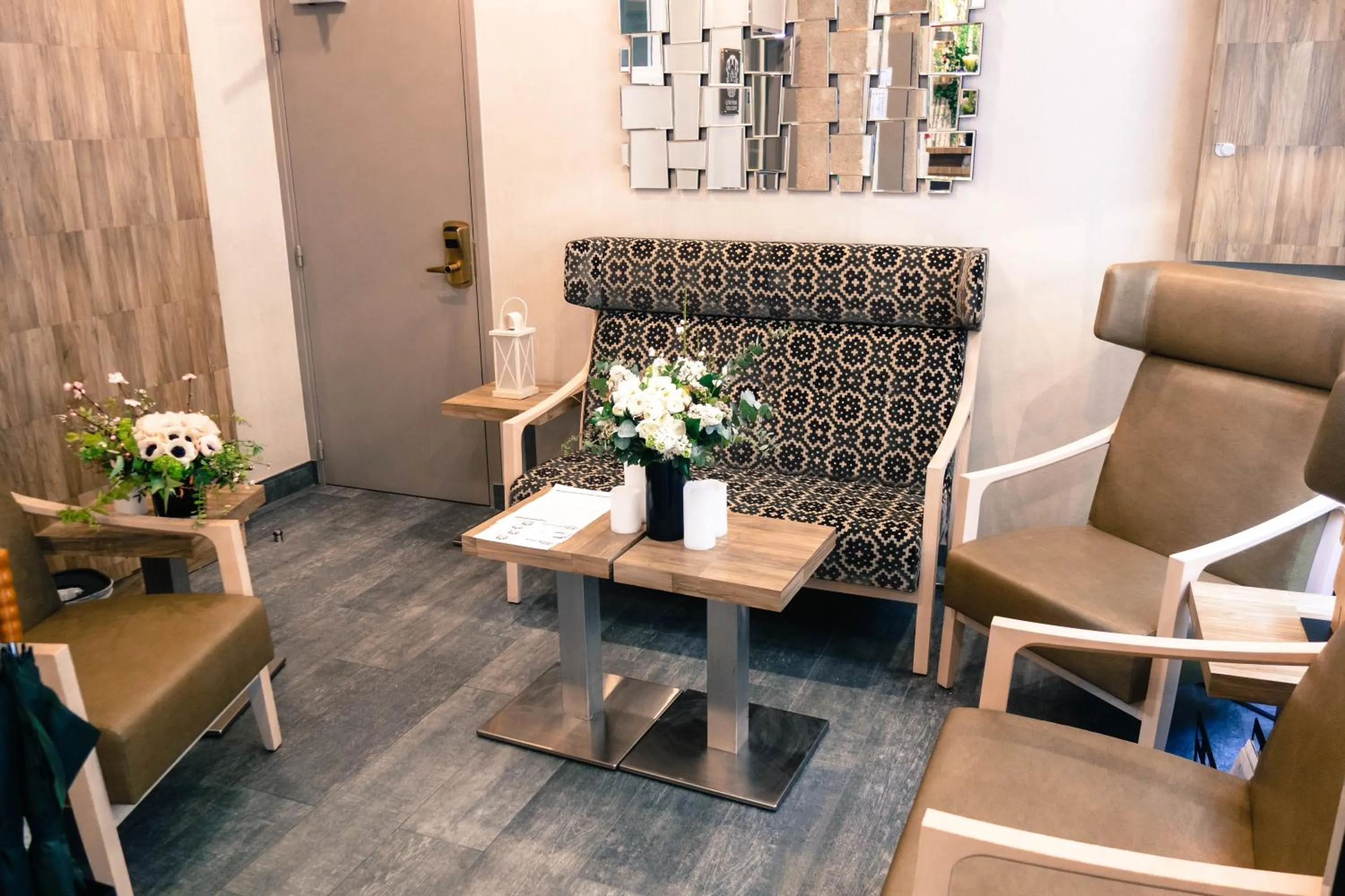 Lobby or reception in Prince Albert Wagram