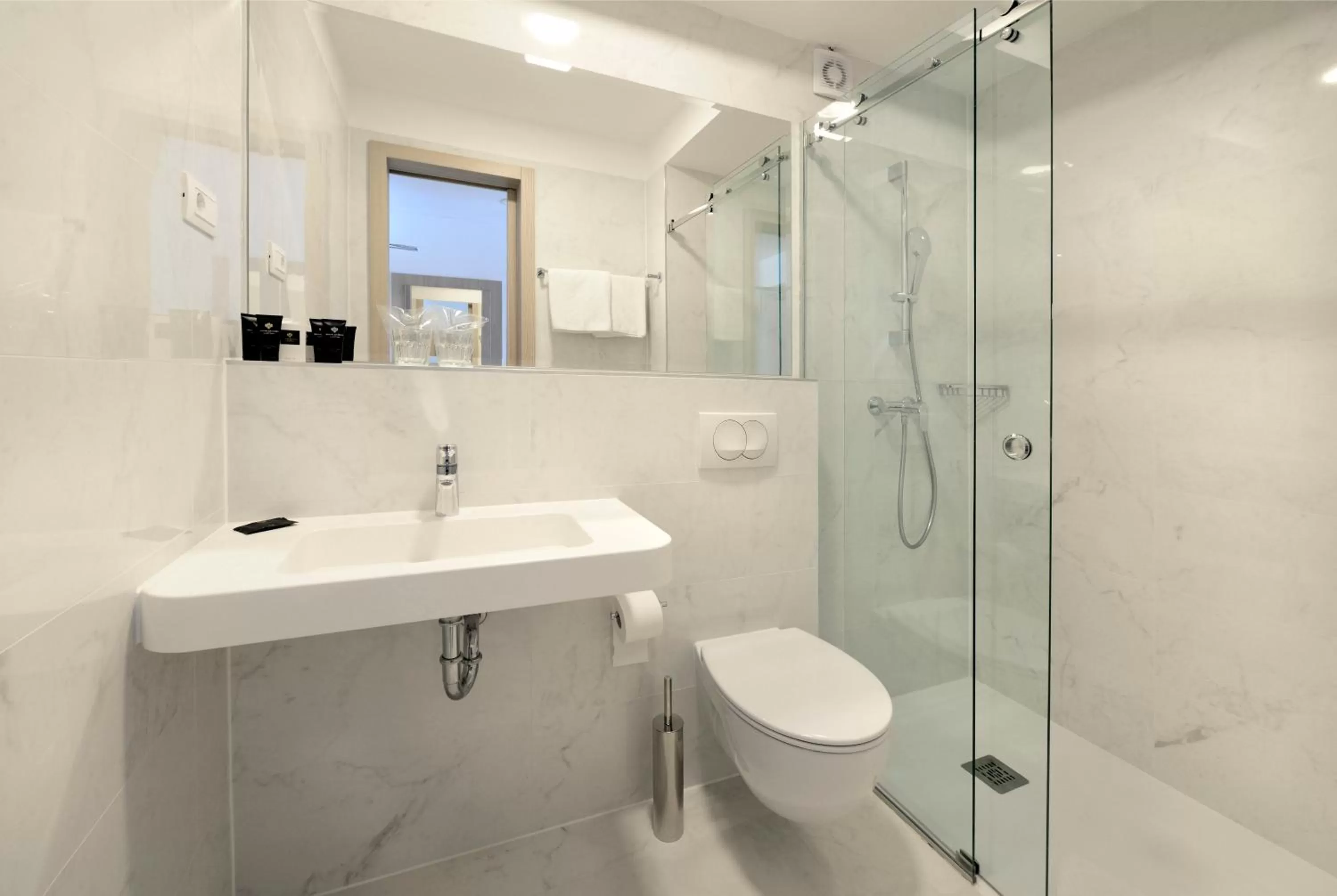 Bathroom in Grand Hotel Adriatic II