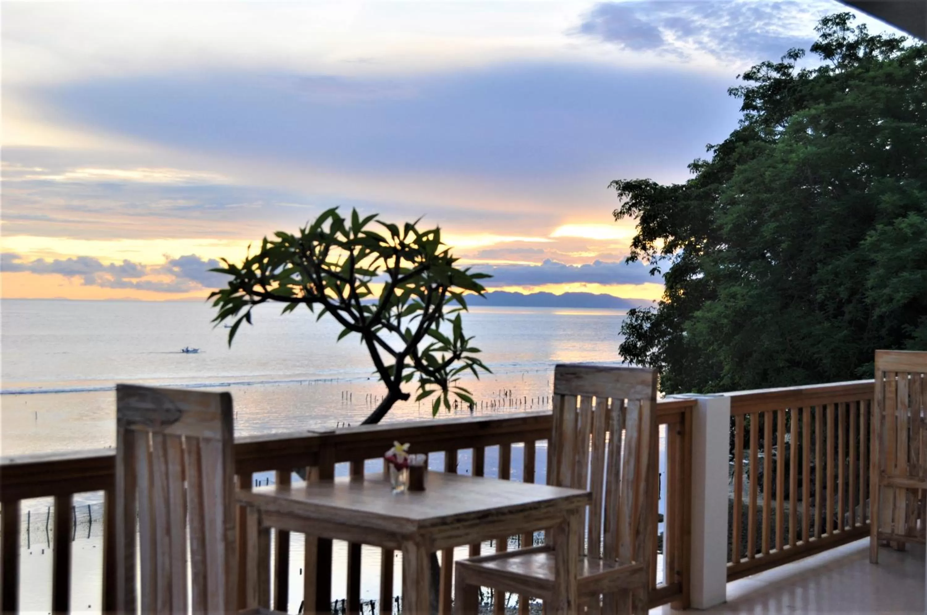 Restaurant/places to eat in SUITE OCEAN BLUE