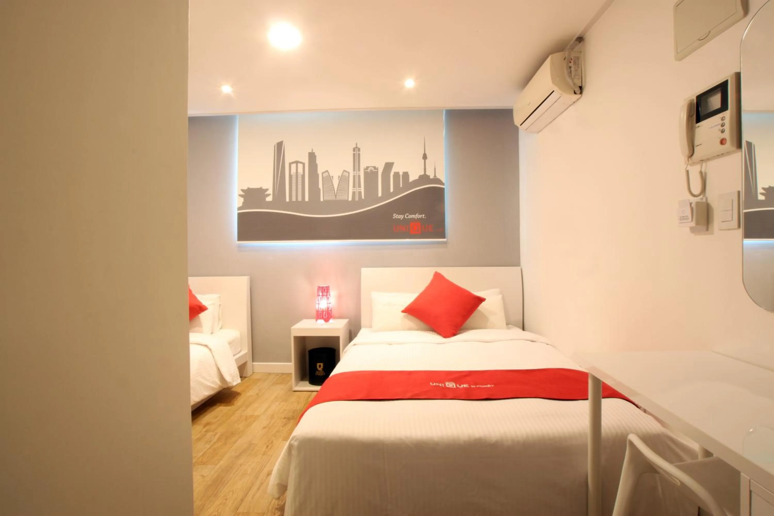 Bed in Hotel Unique by Foret