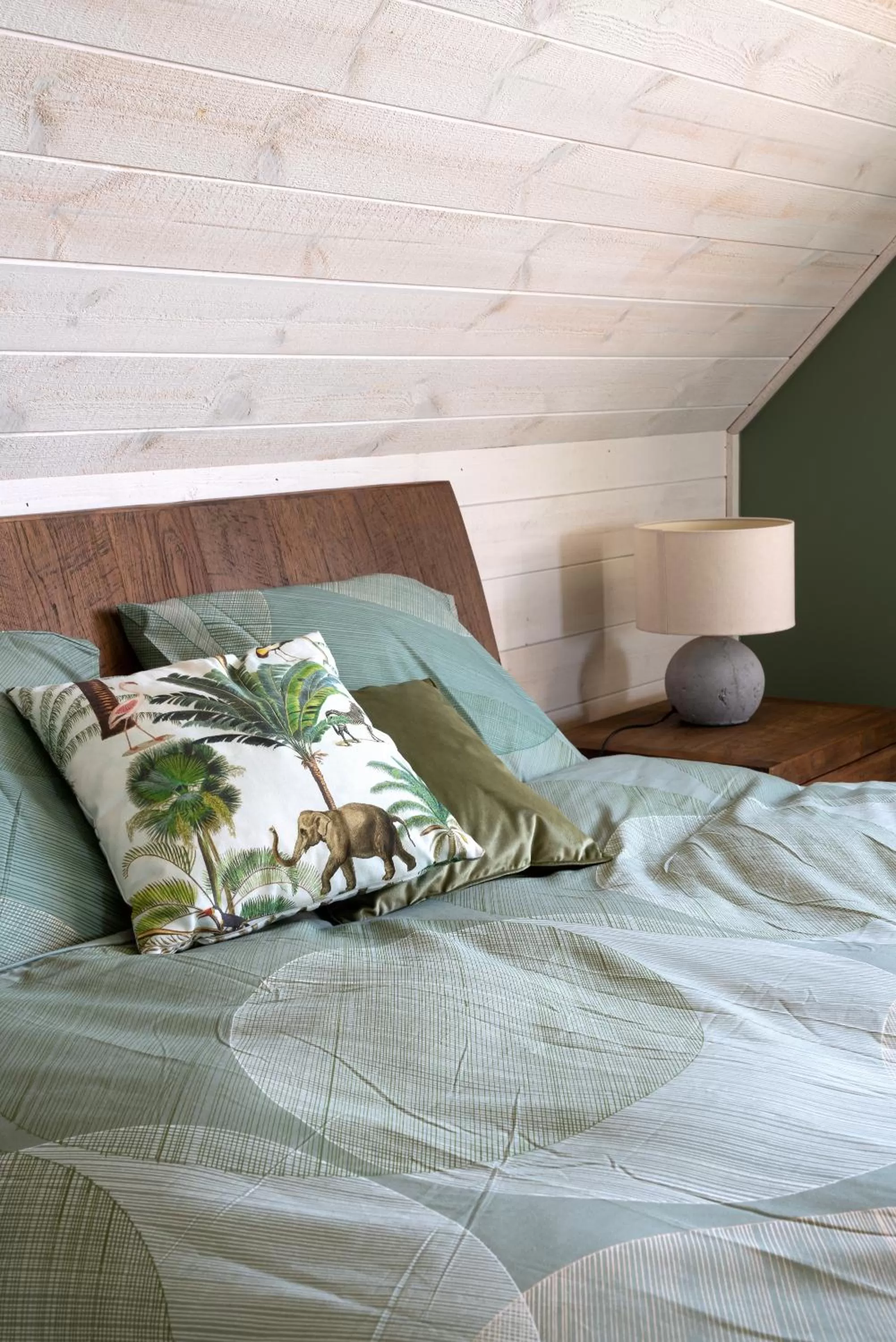 Bed in B&B De Hemelse Polder