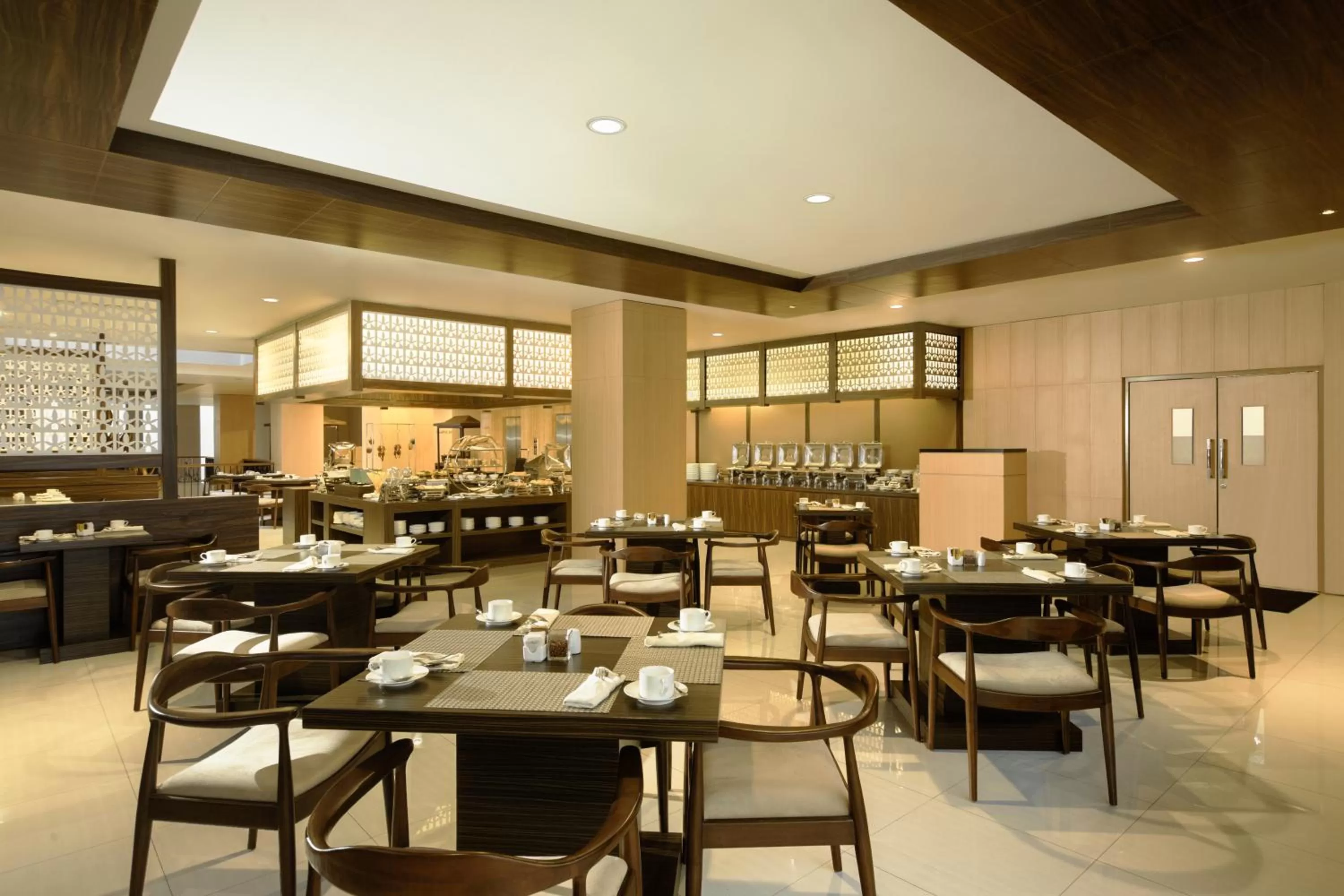 Restaurant/places to eat in Hotel Chanti Managed by TENTREM Hotel Management Indonesia