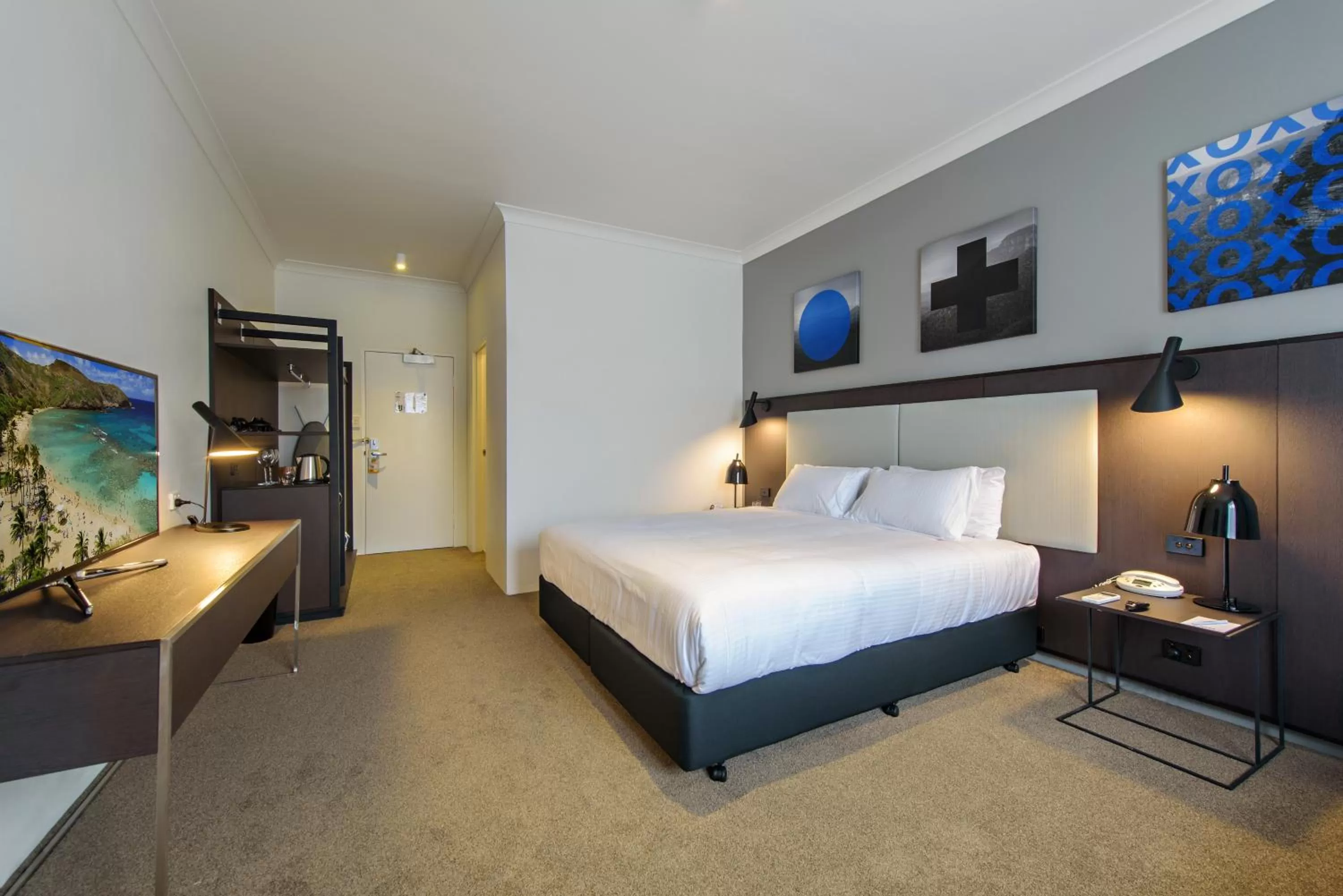 Photo of the whole room, Bed in Silkari Urban CKS Sydney Airport Hotel