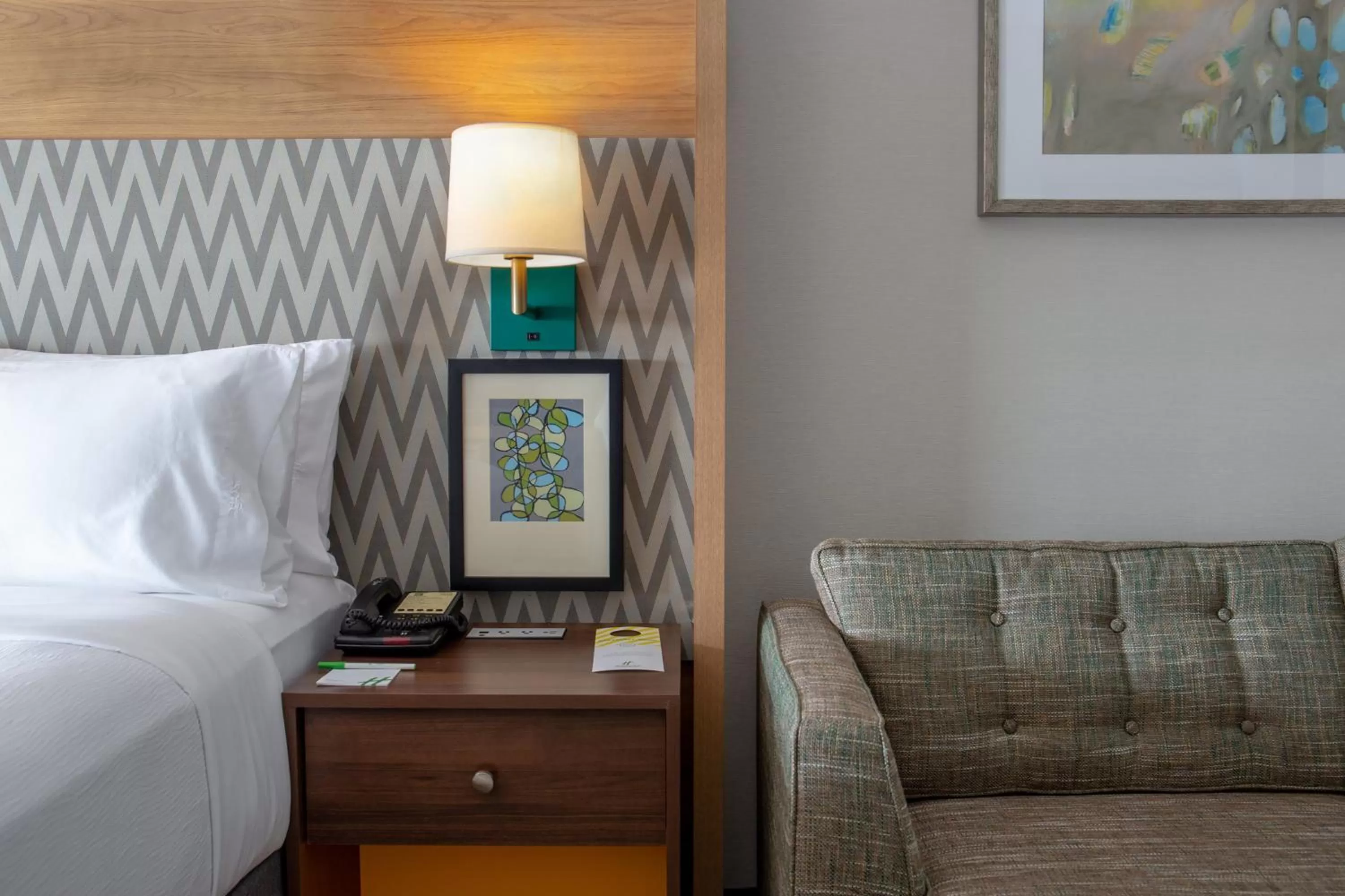 Photo of the whole room, Bed in Holiday Inn Toledo - Maumee I-80/90 by IHG