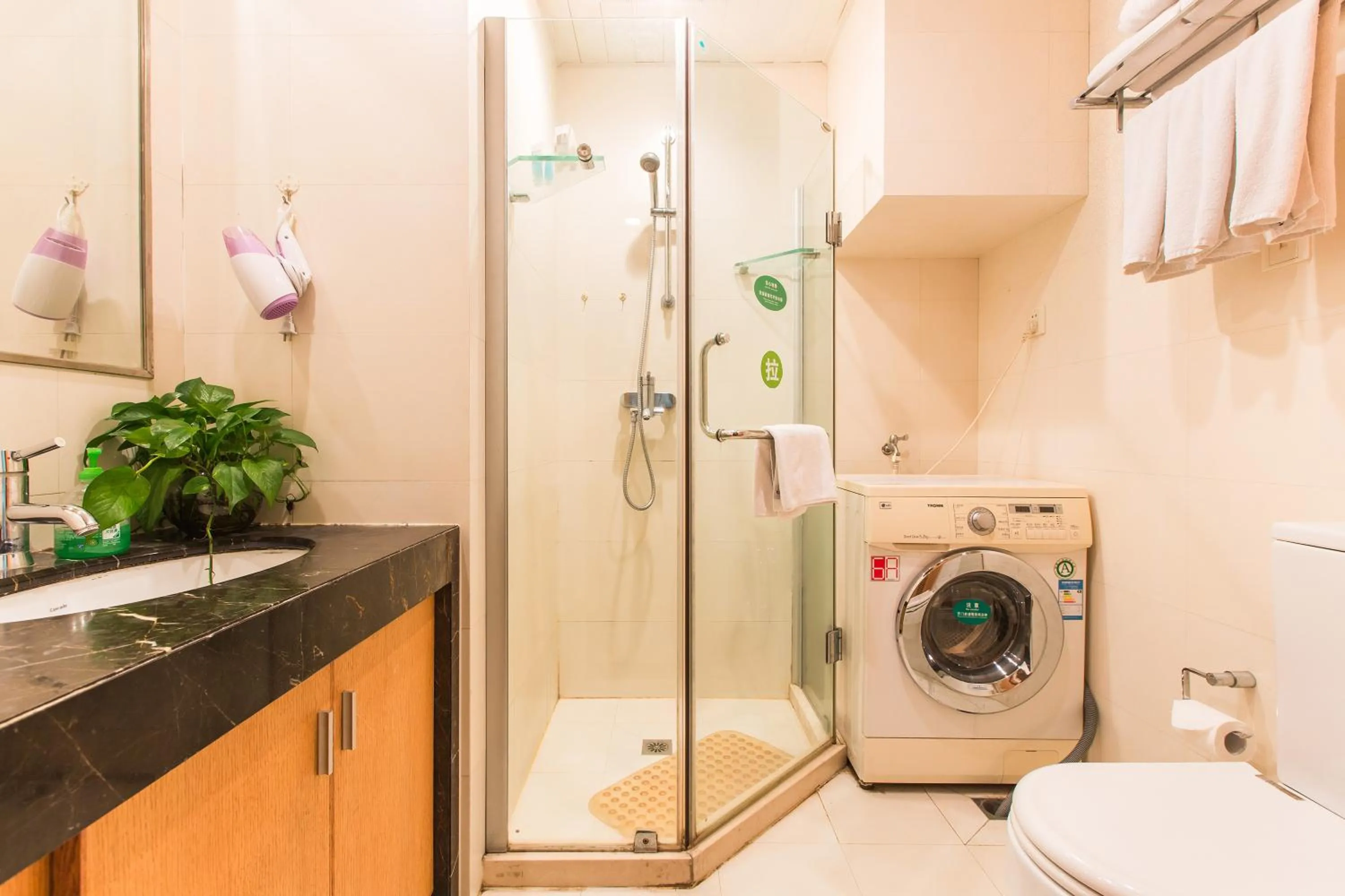 Westlake 7 Service Apartment