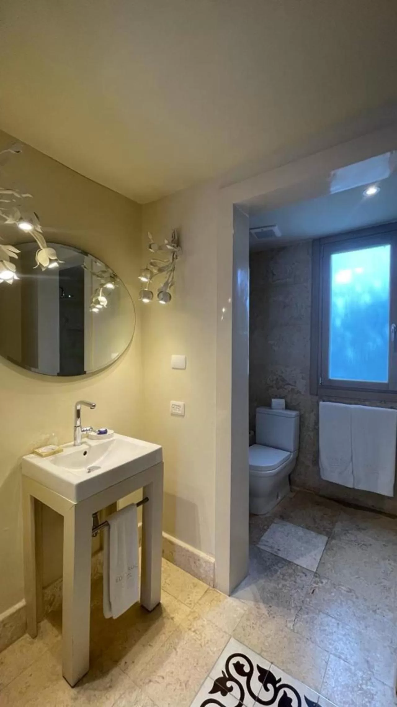 Toilet in Eden Roc Cap Cana