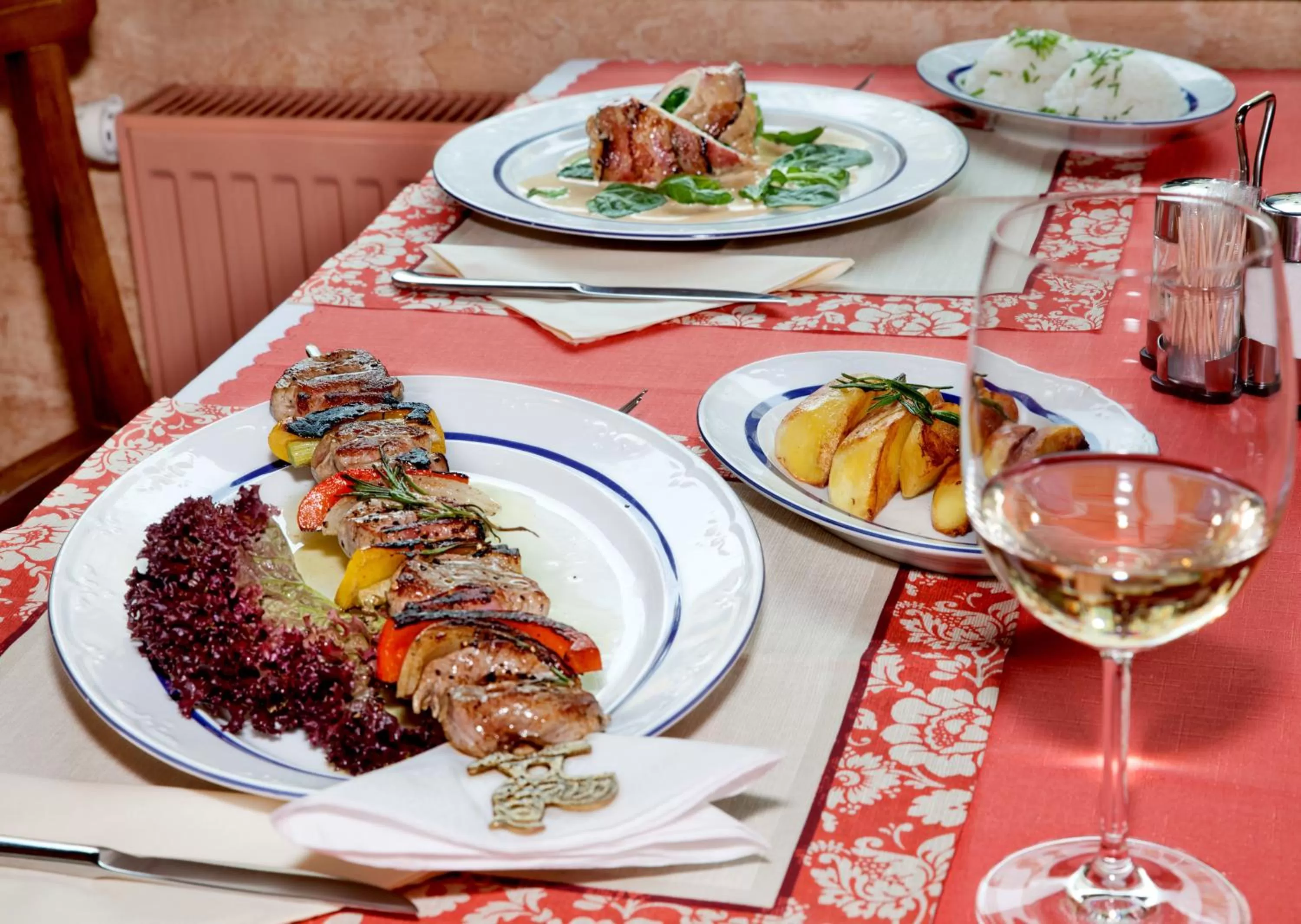 Food, Lunch and Dinner in Wellness Hotel Ida