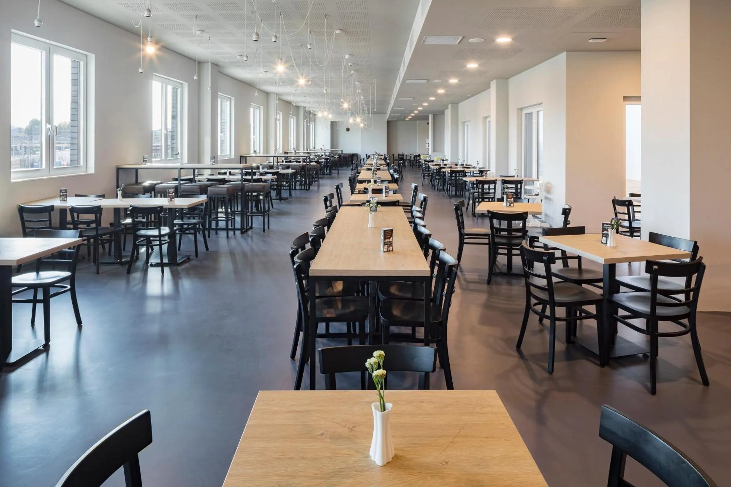 Restaurant/places to eat in a&o Hostel Venezia Mestre