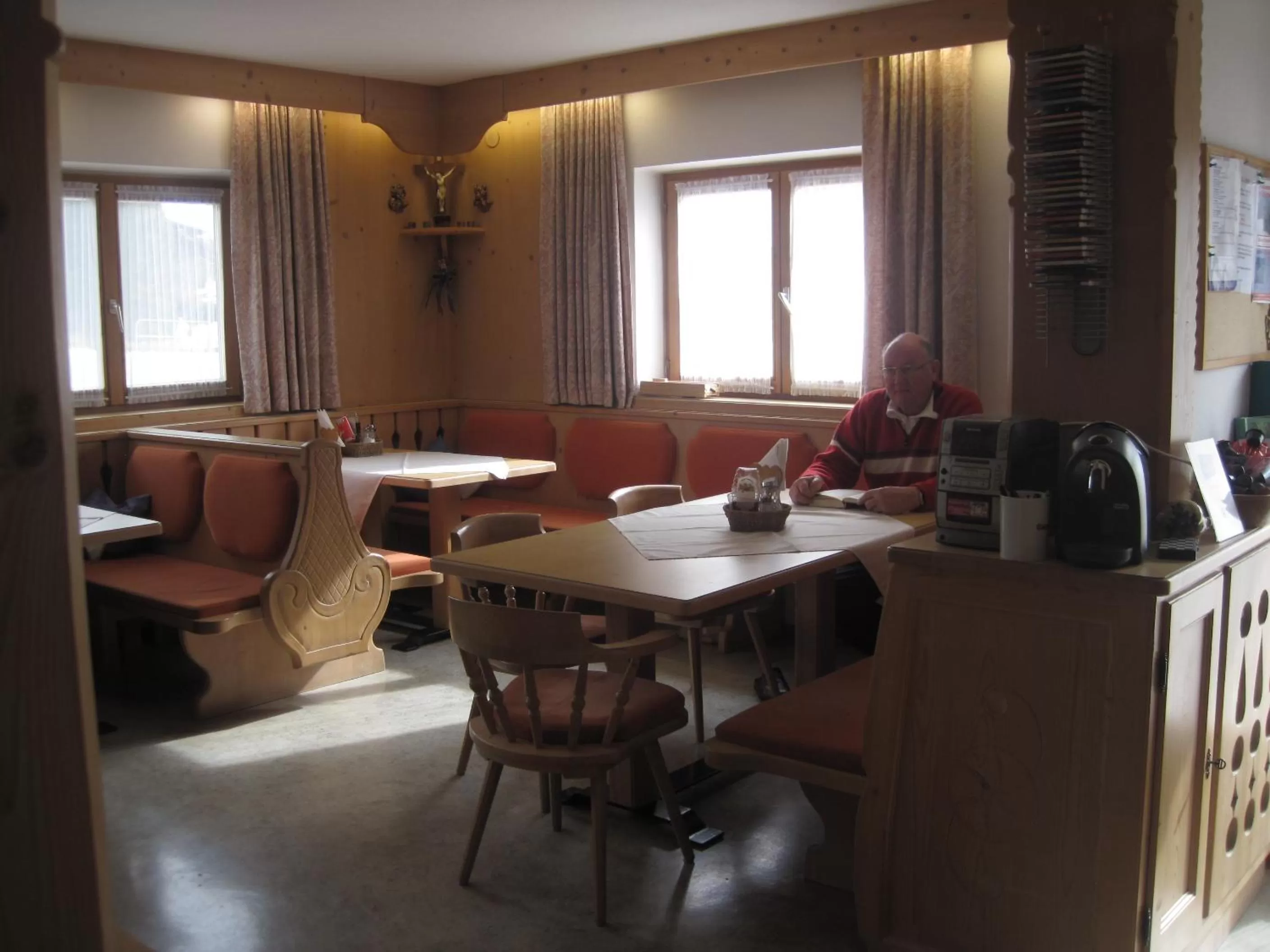 Dining area in Gästehaus Lackner