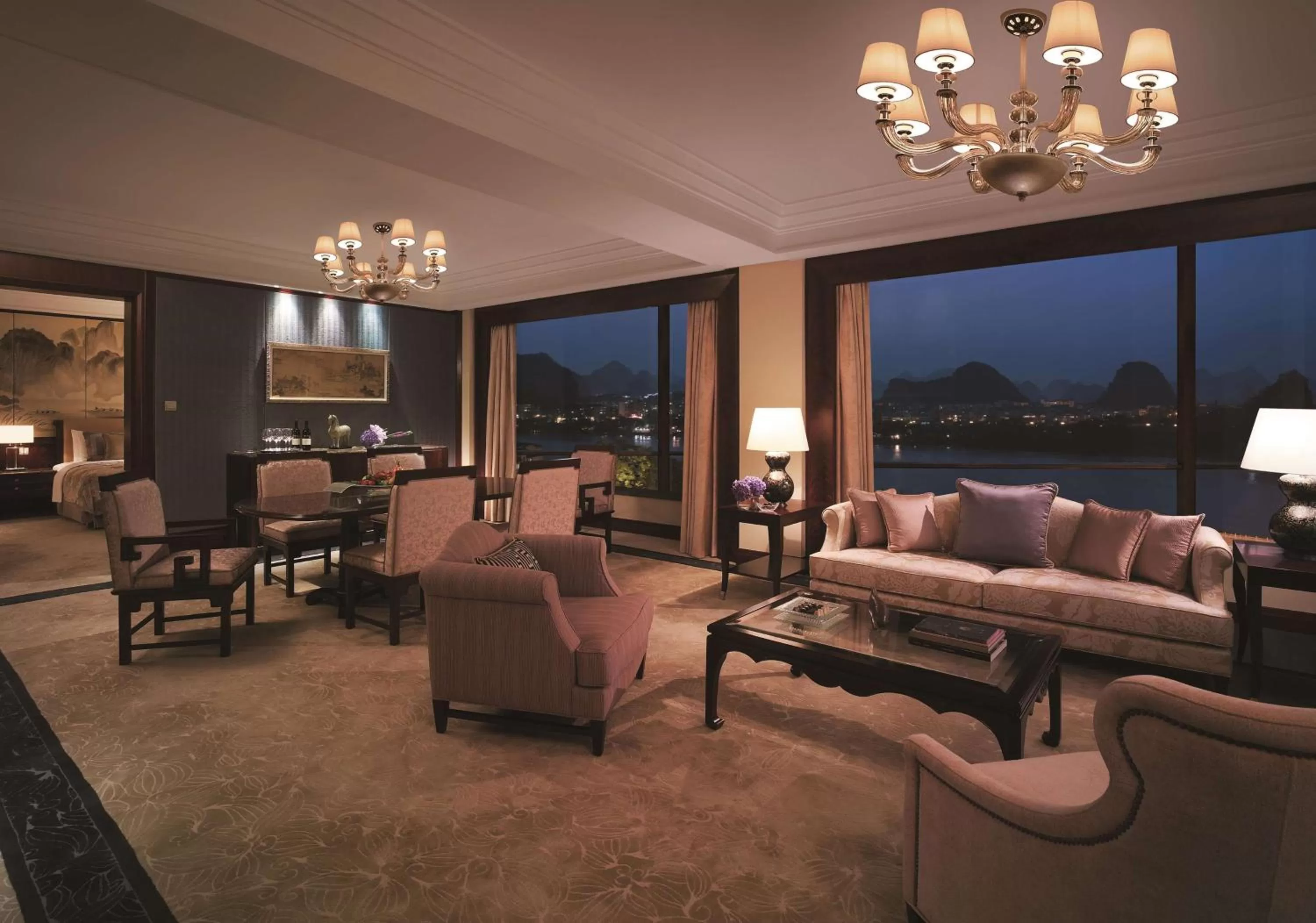 Photo of the whole room in Shangri-La Guilin
