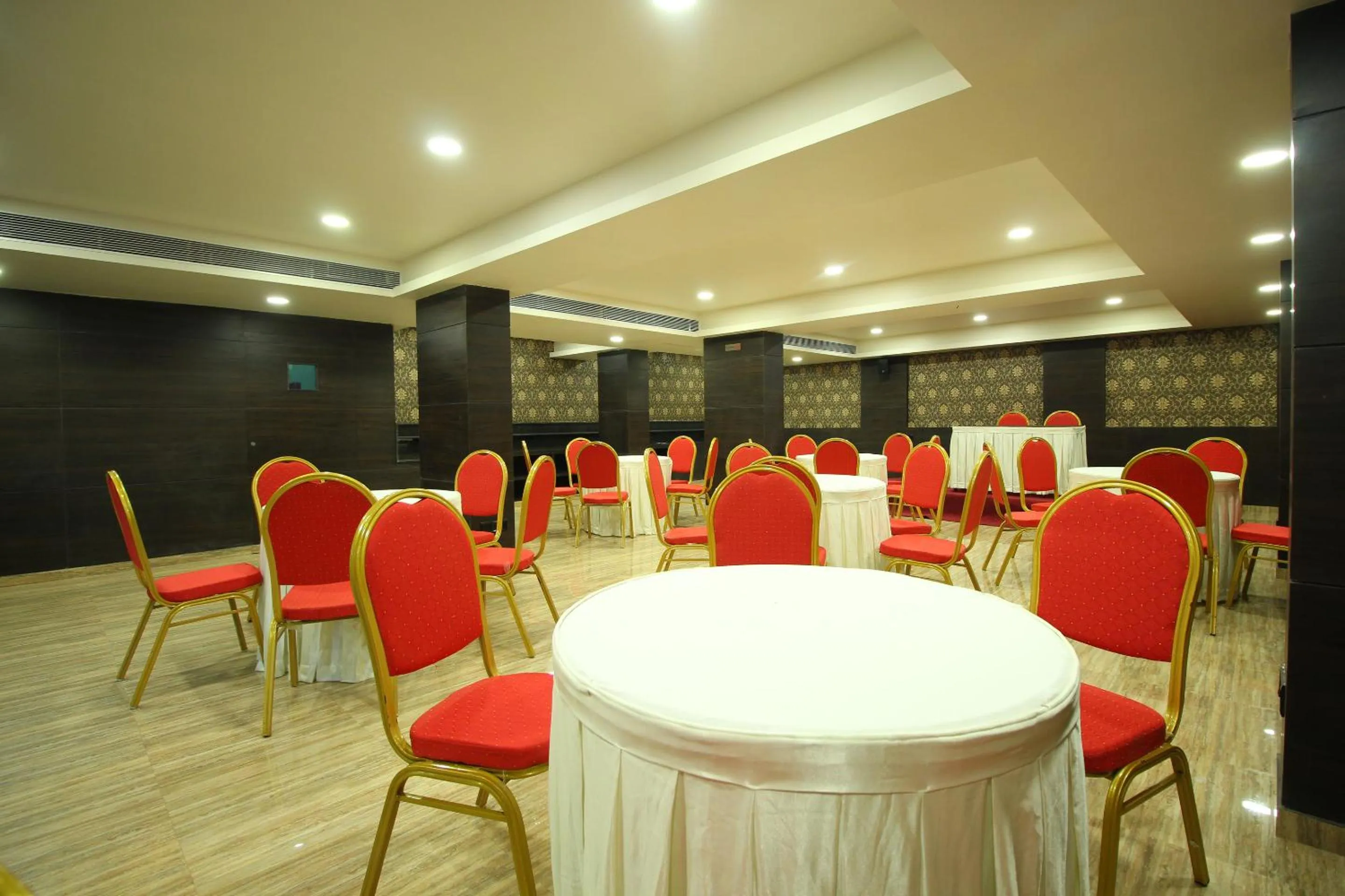 Business facilities in Central Beacon Hotel