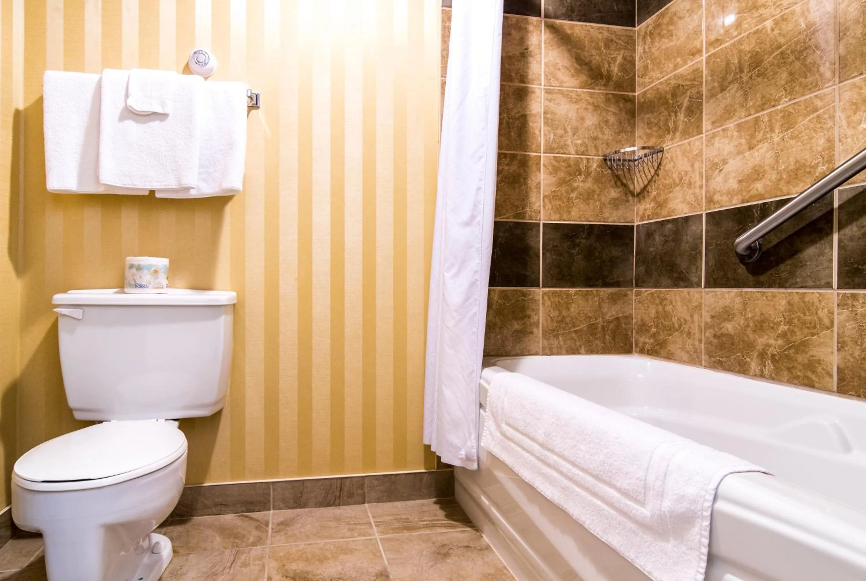 Sinbads Hotel & Suites