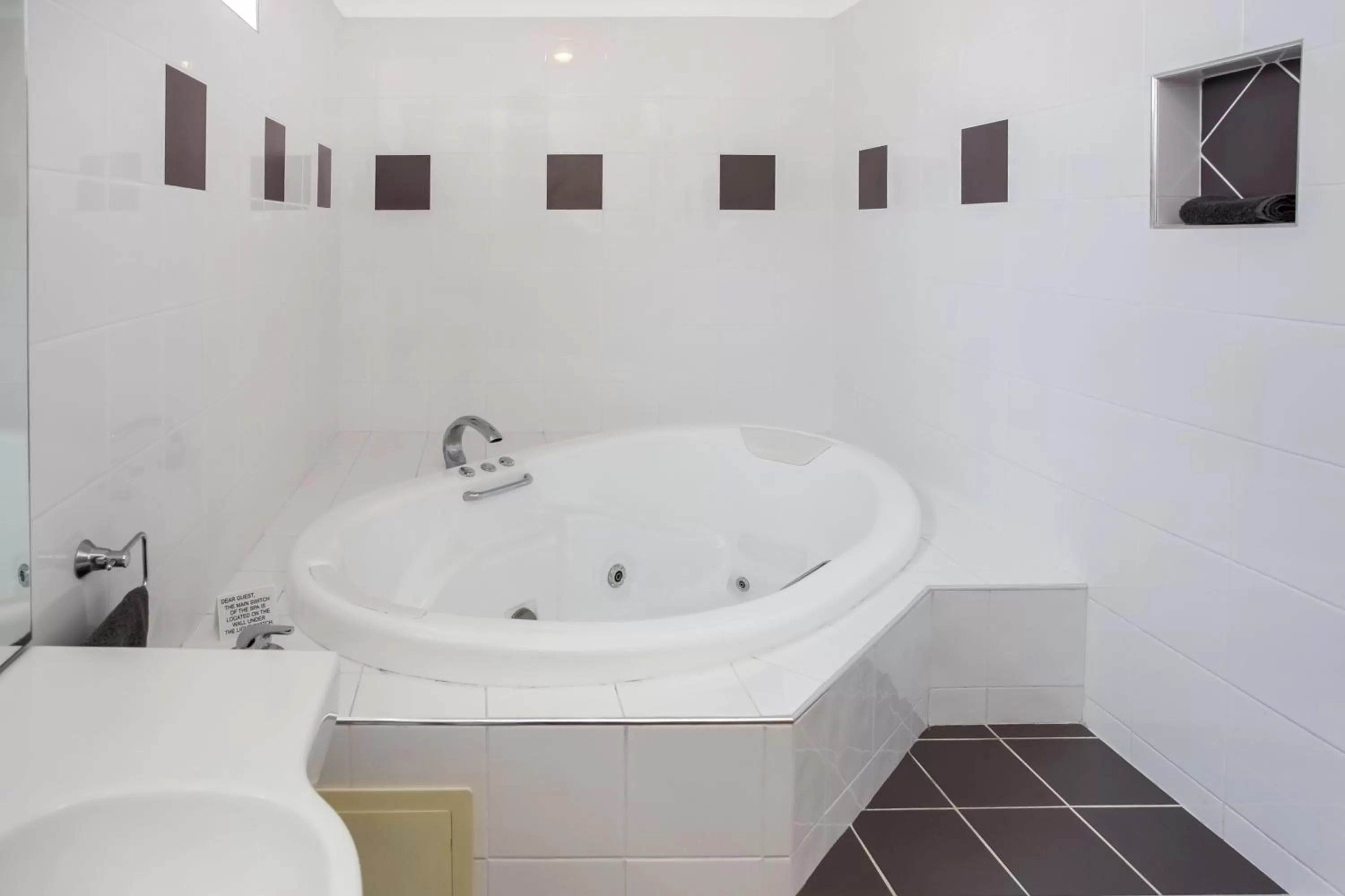 Comfort Inn On Raglan