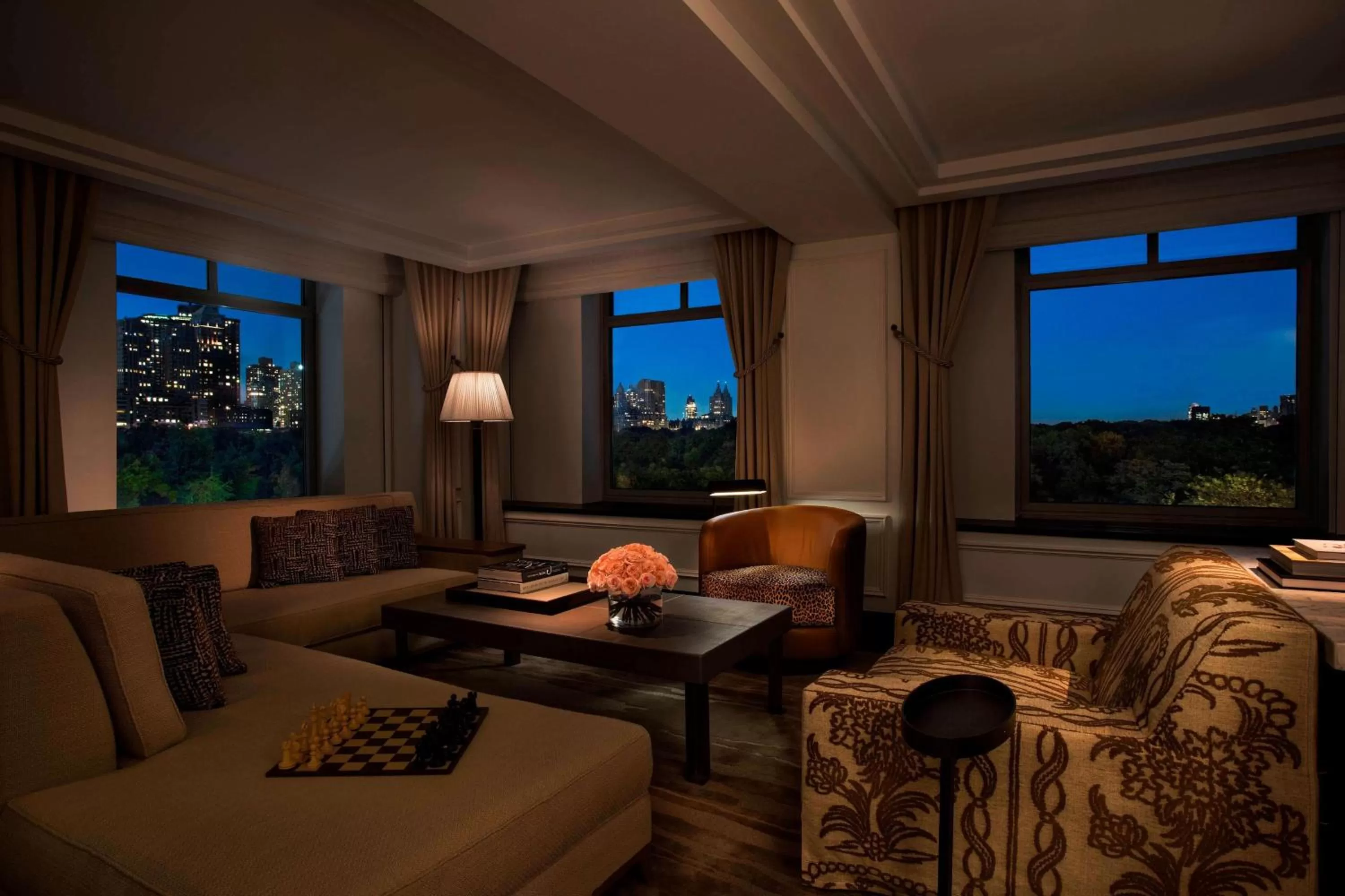 Living room in The Ritz-Carlton New York, Central Park