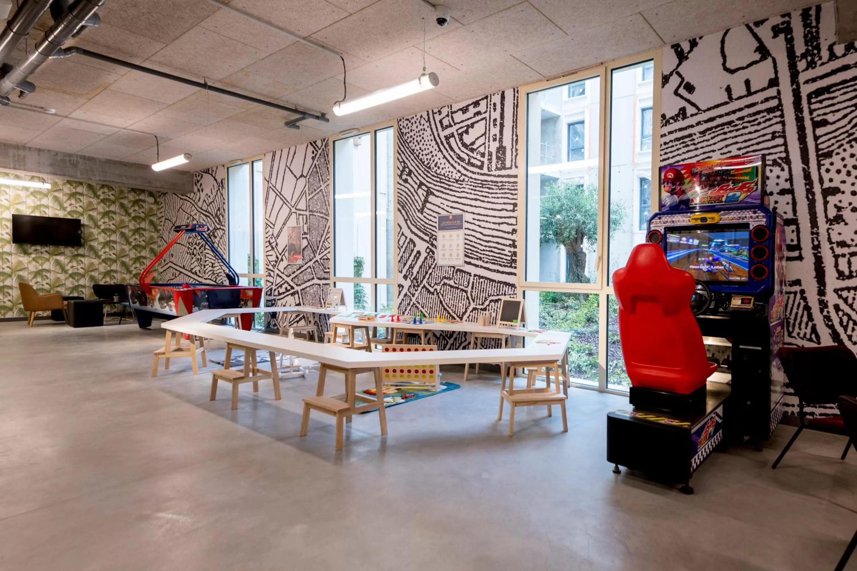 Game Room in MEININGER Hotel Bordeaux Gare Saint-Jean