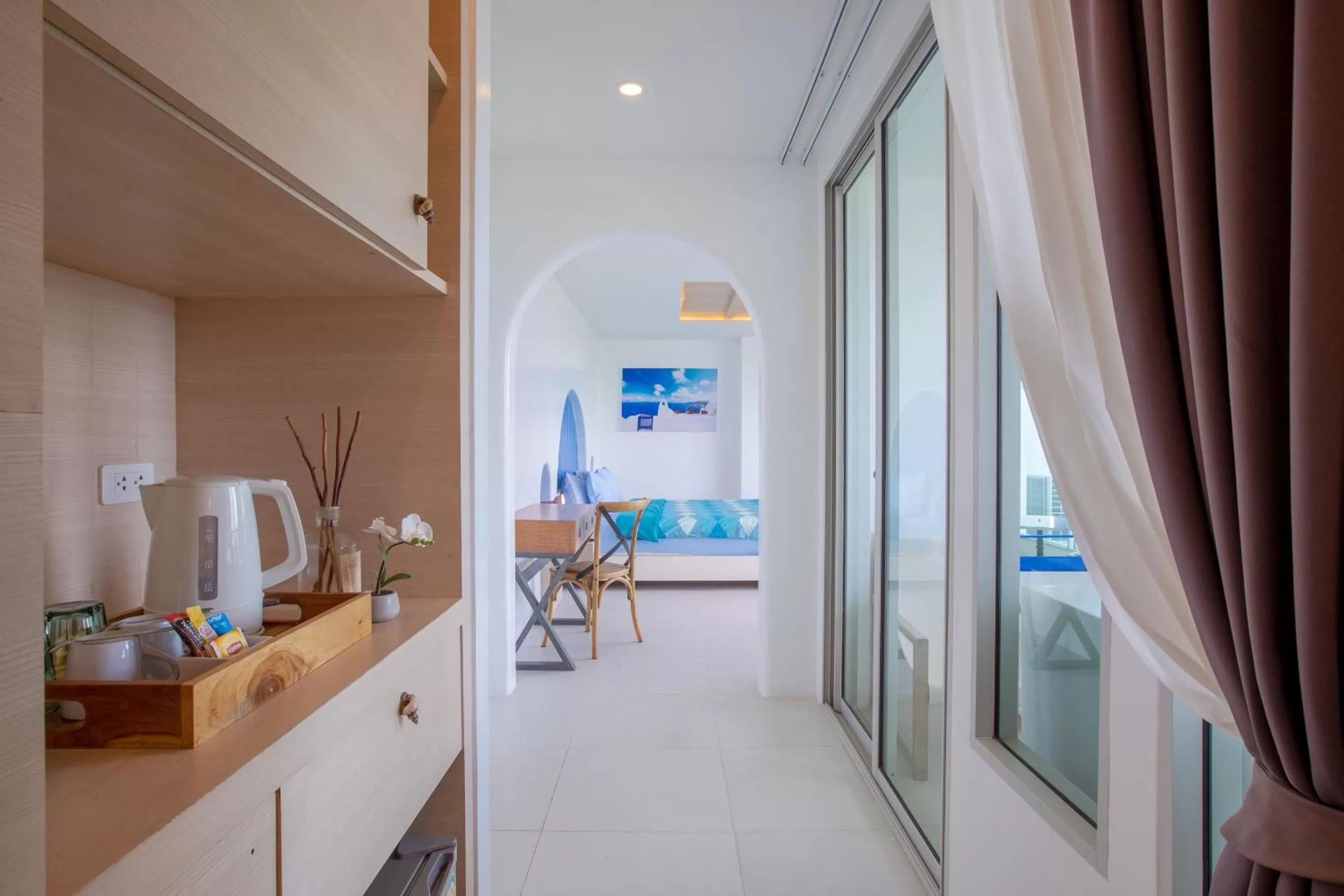 Communal kitchen in Costa Beach Residence & Jacuzzi