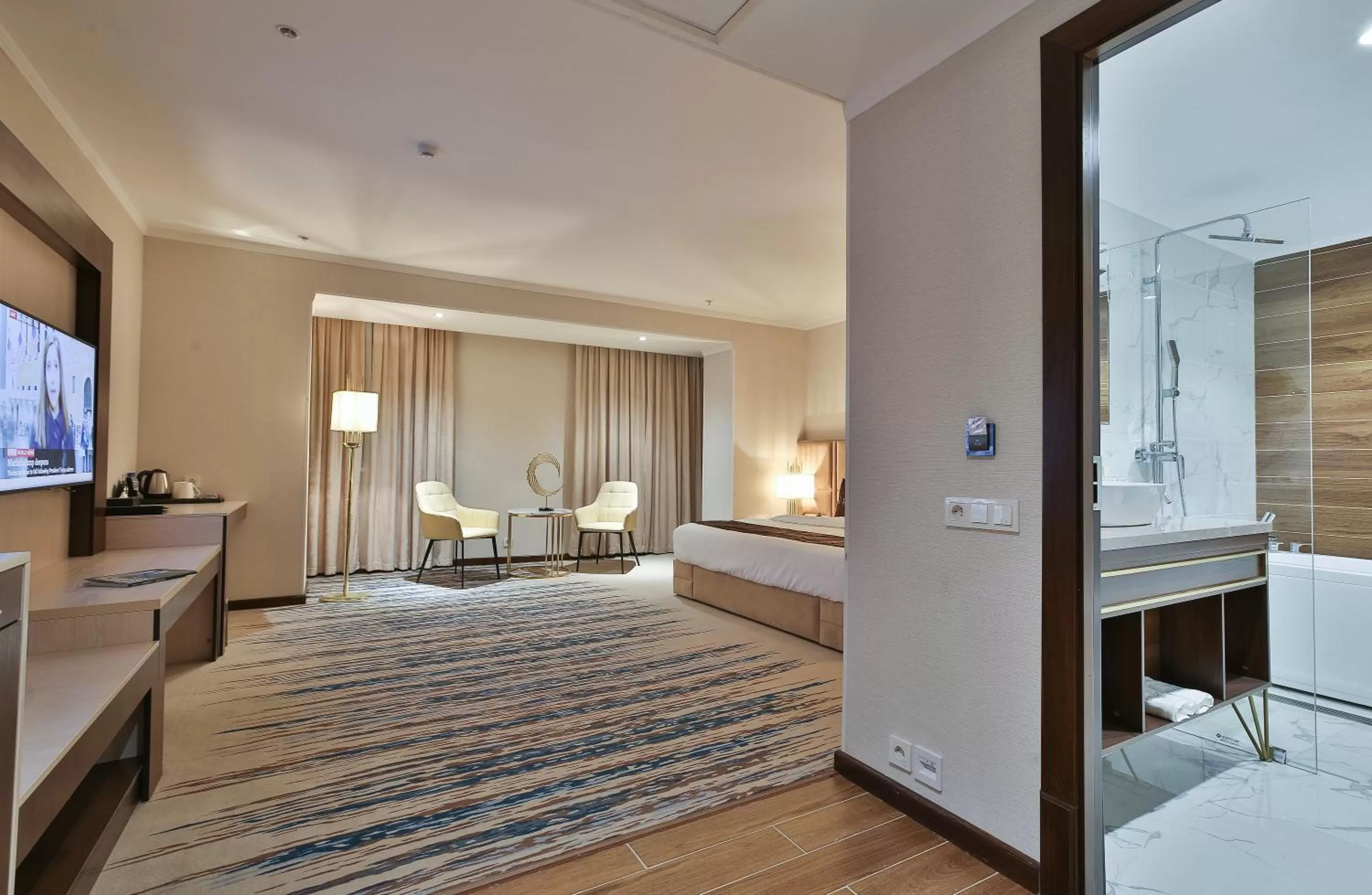 Seating area, Bed in Sahid Zarafshon