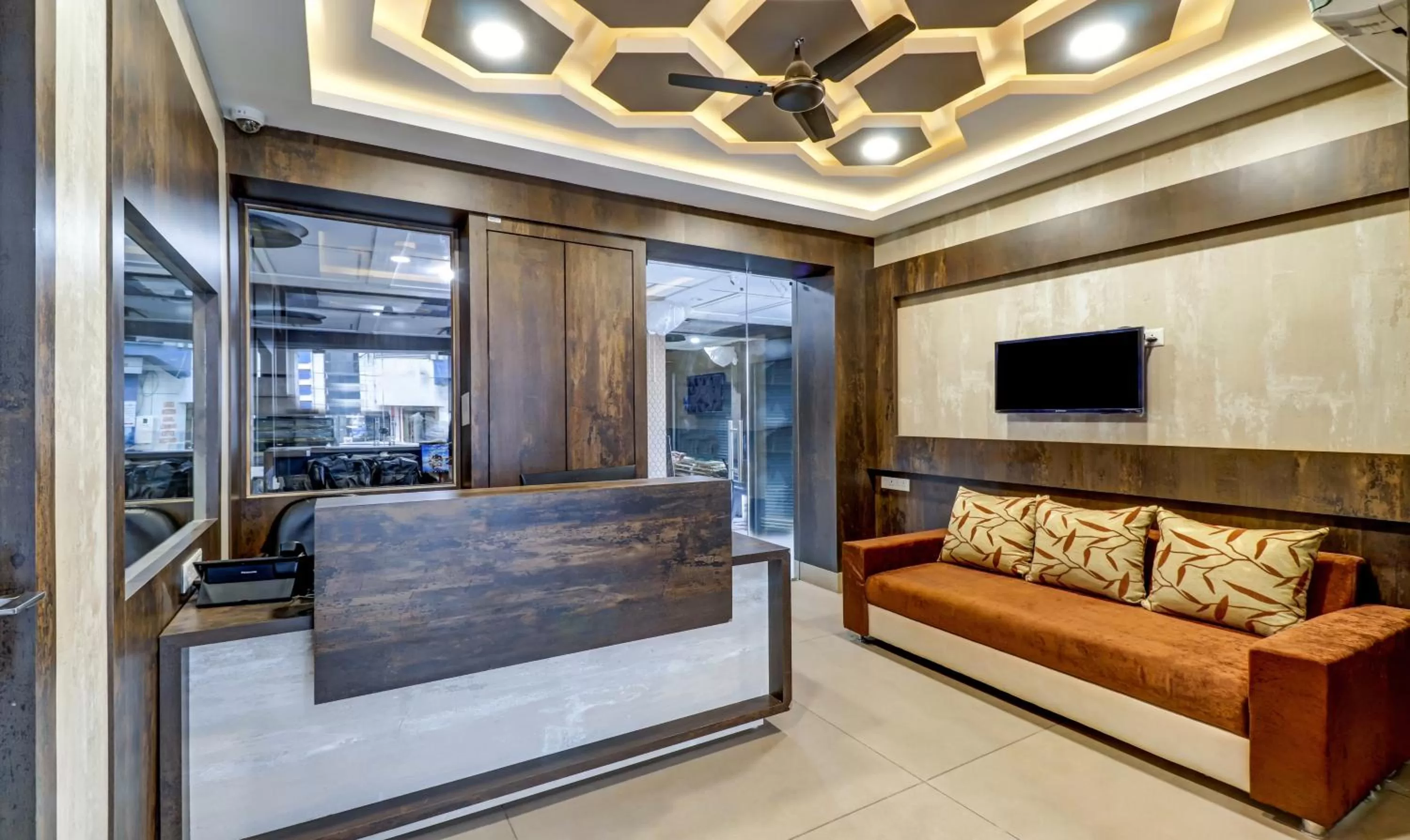 Lobby/Reception in Hotel Bikalal, Bikaner