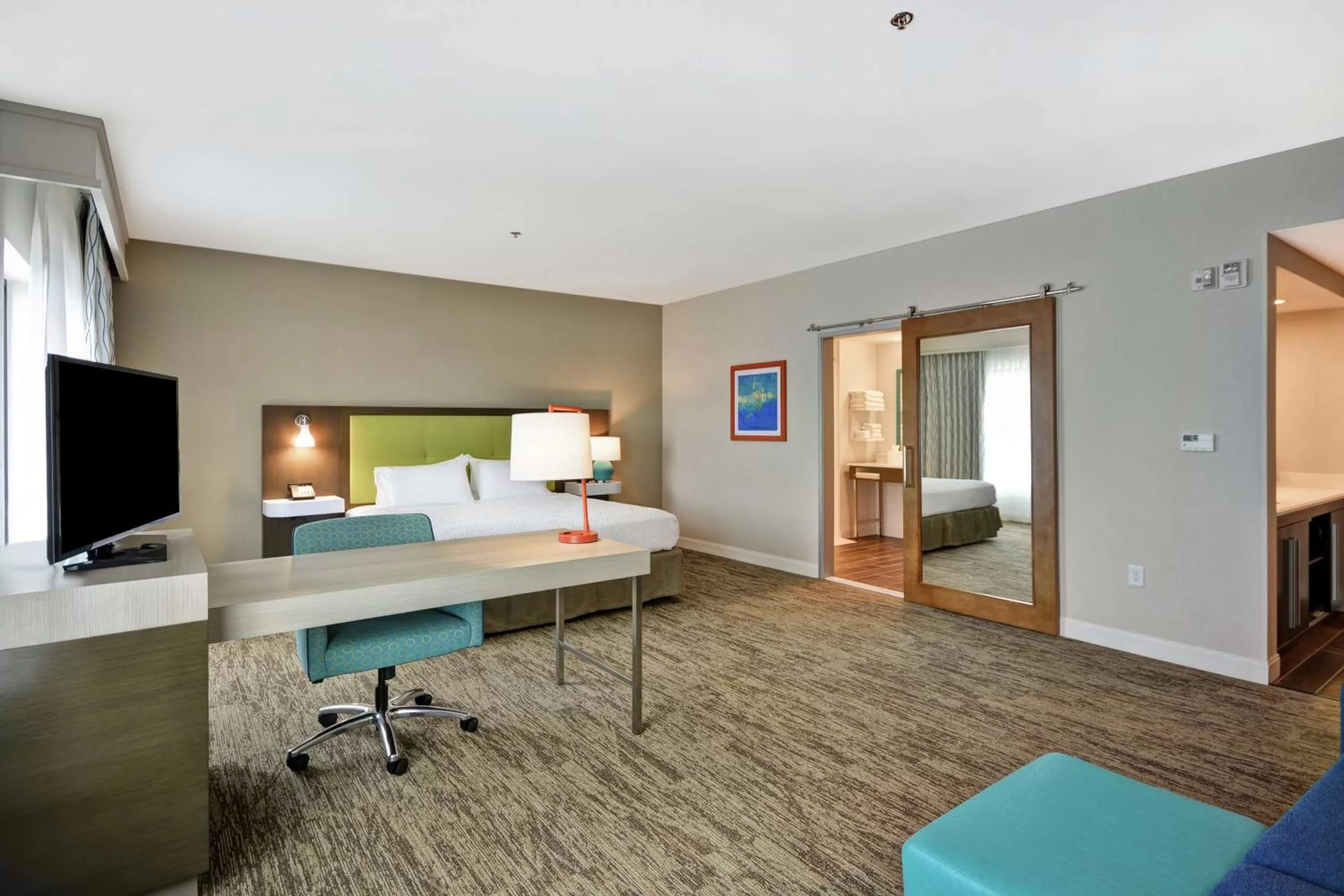 Bedroom, Bed in Hampton Inn & Suites Grants Pass