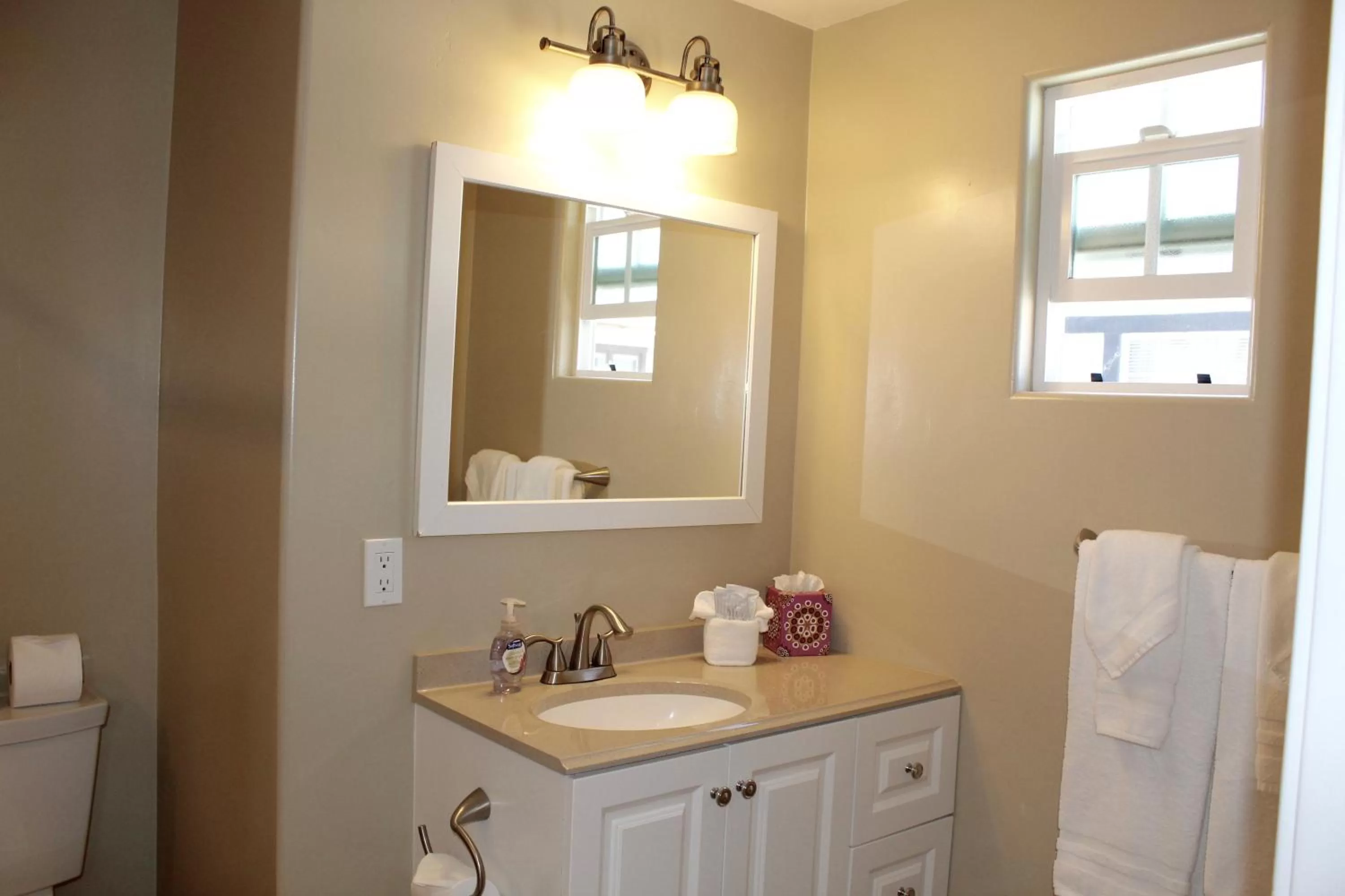 Double Room with Two Double Beds in New Haven Inn