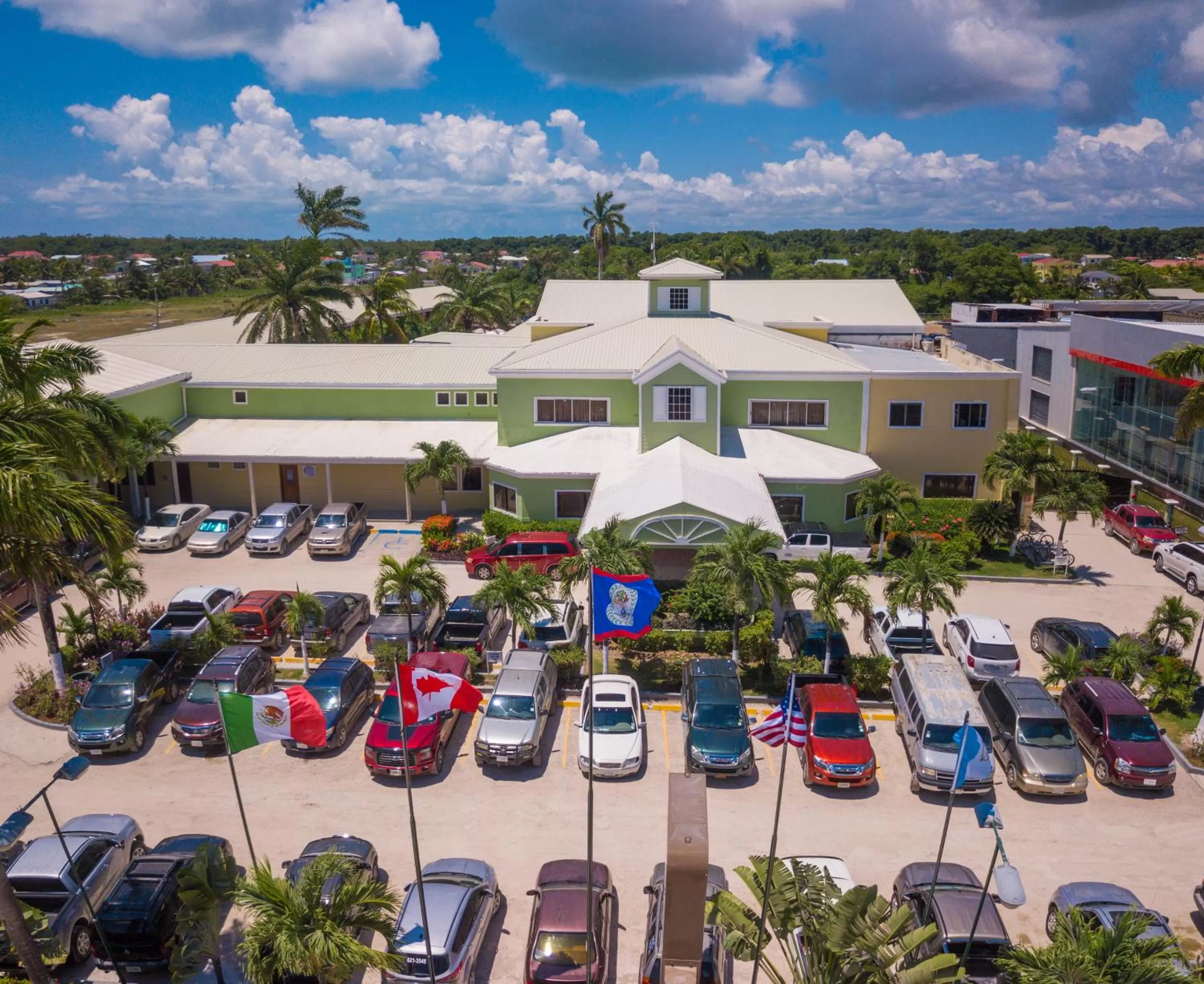 Parking in Best Western Plus Belize Biltmore Plaza