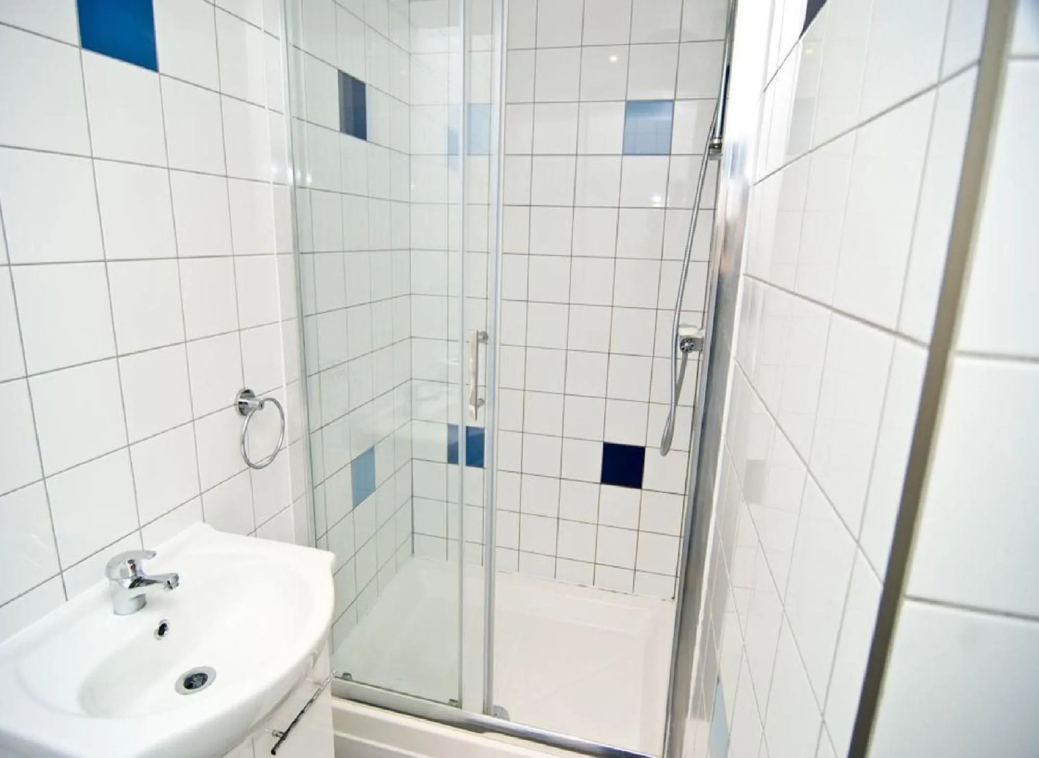 Bathroom in Charlie Hotel