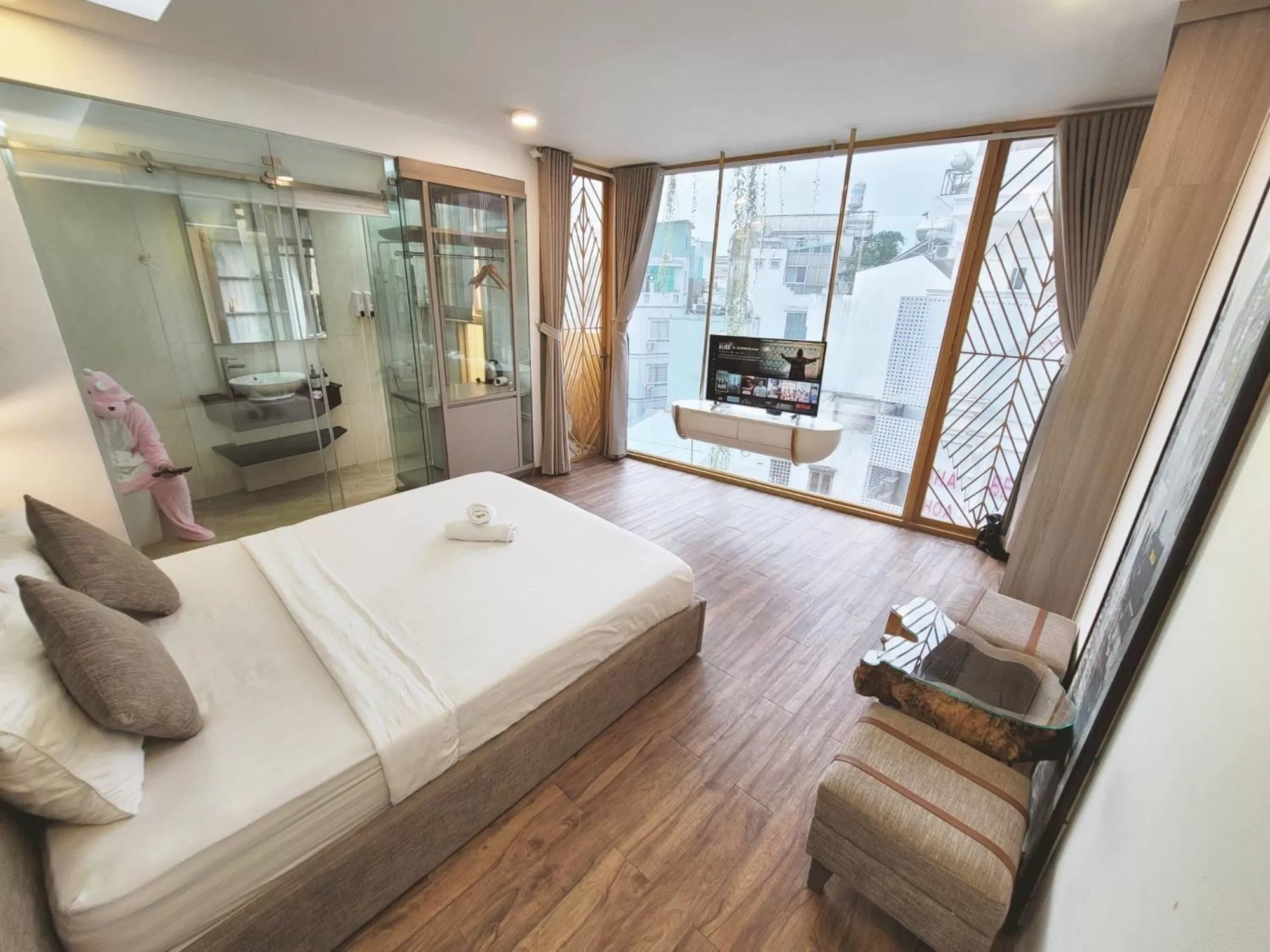 Photo of the whole room, Bed in Cactusland Boutique Hotel