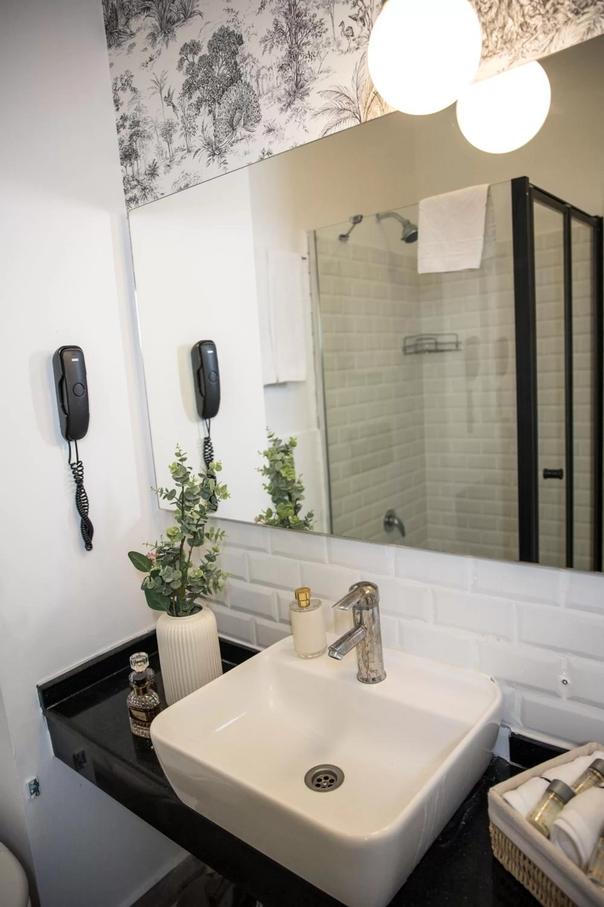 Bathroom in Niss Lara Hotel