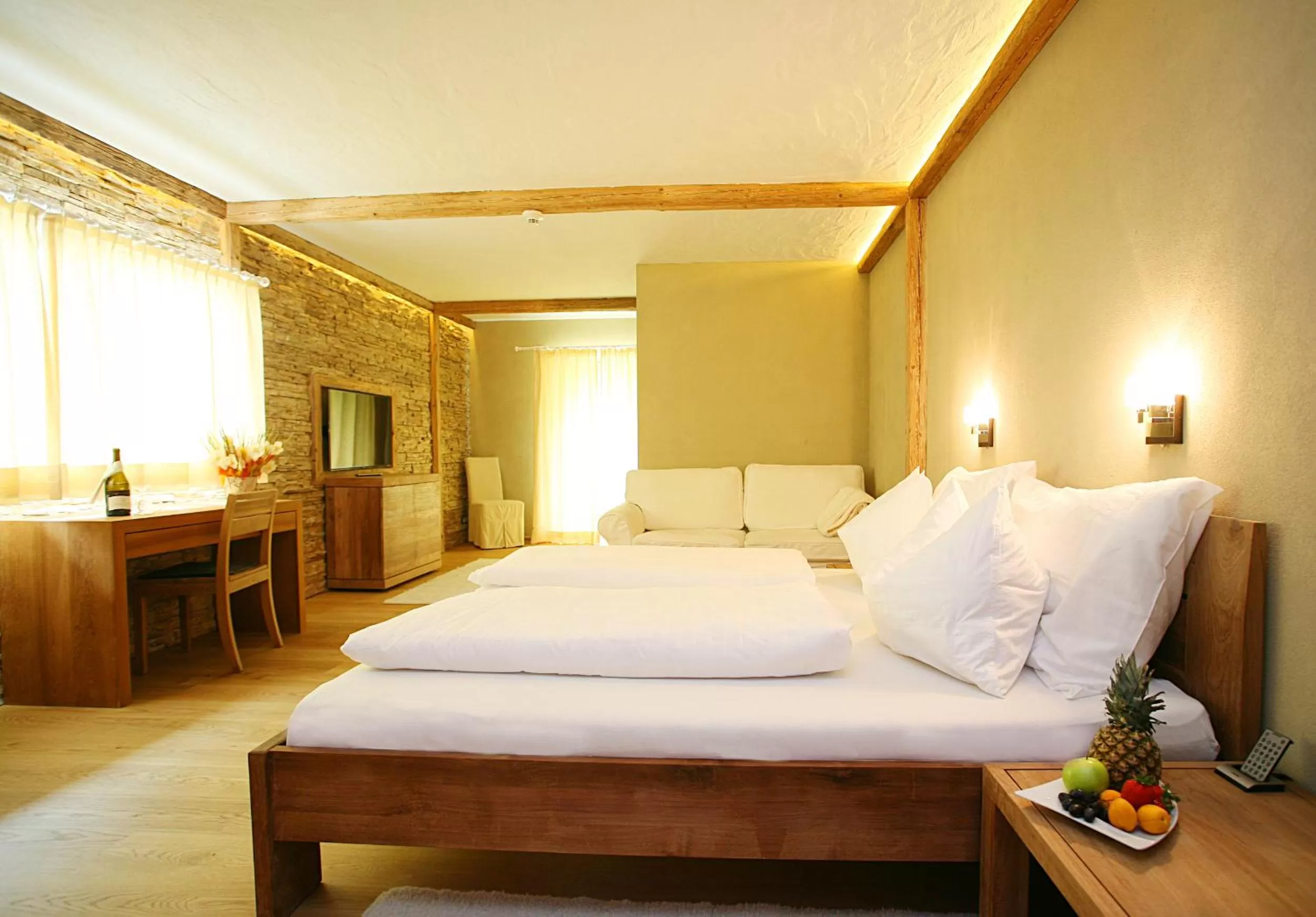 Bedroom, Bed in Rosis Sonnbergstuben