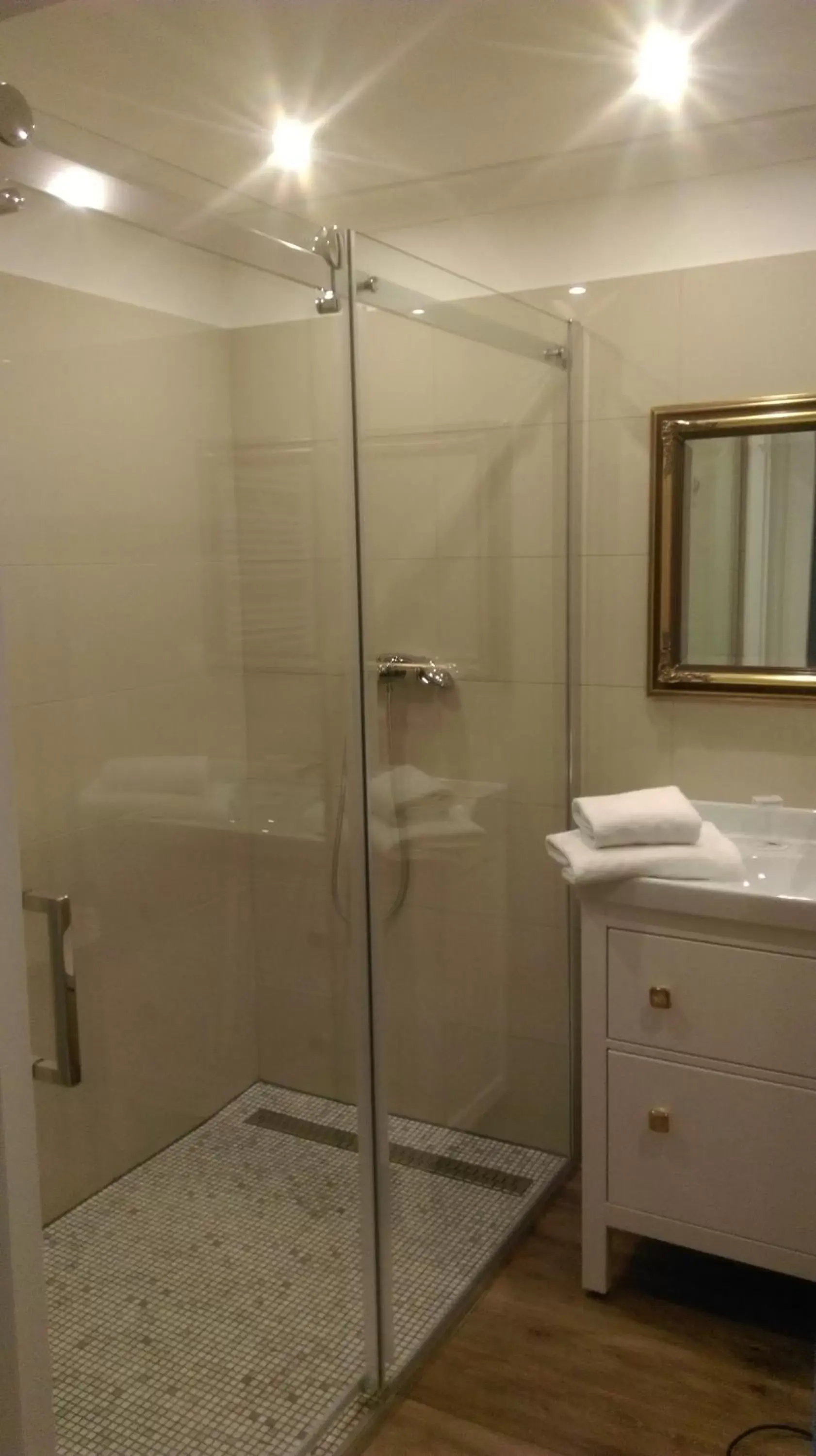 Double Room - single occupancy in Gasthof Ginzinger Double Room - single occupancy in Gasthof Ginzinger