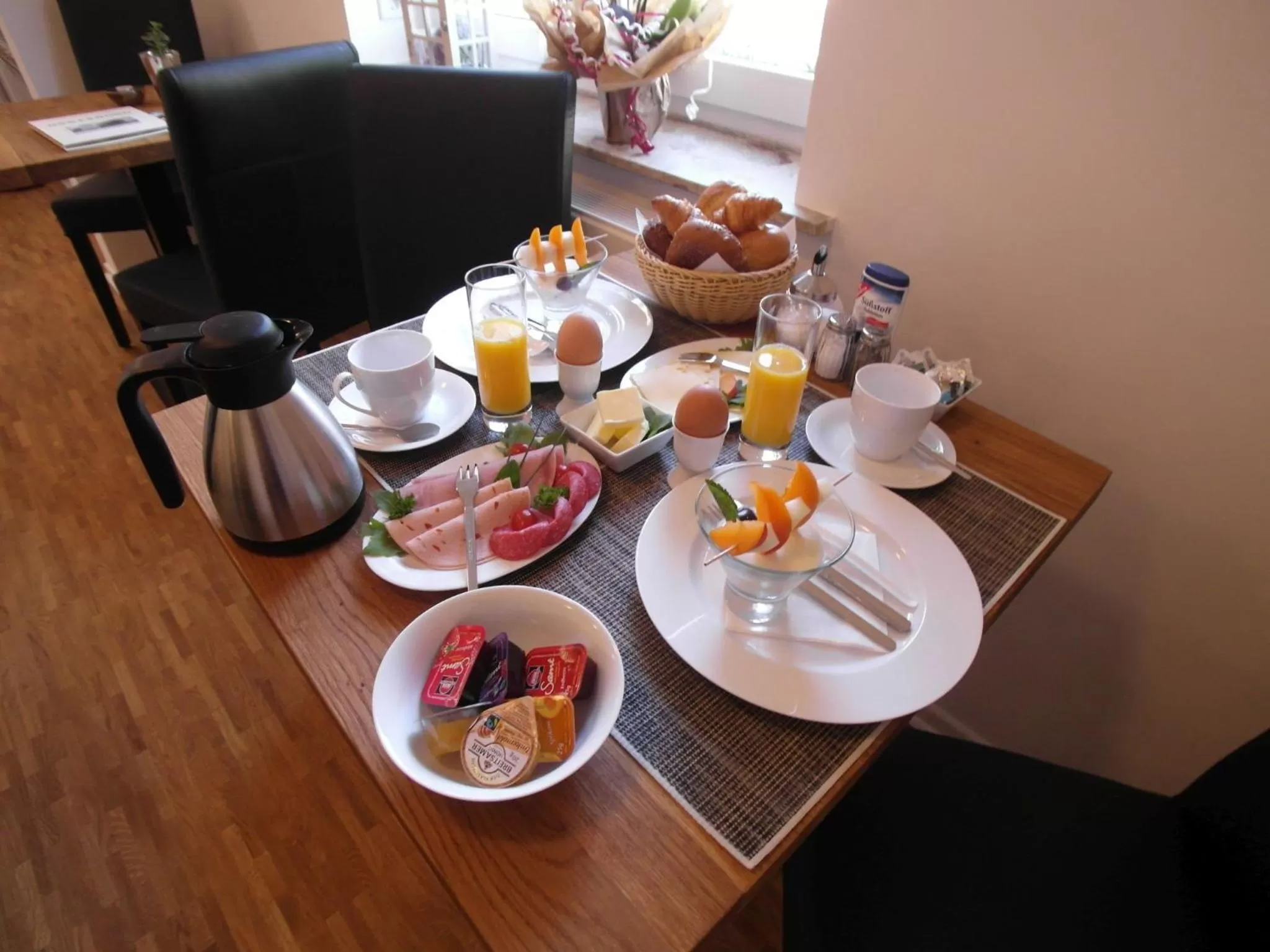 Breakfast in Bed & Breakfast Meerbusch