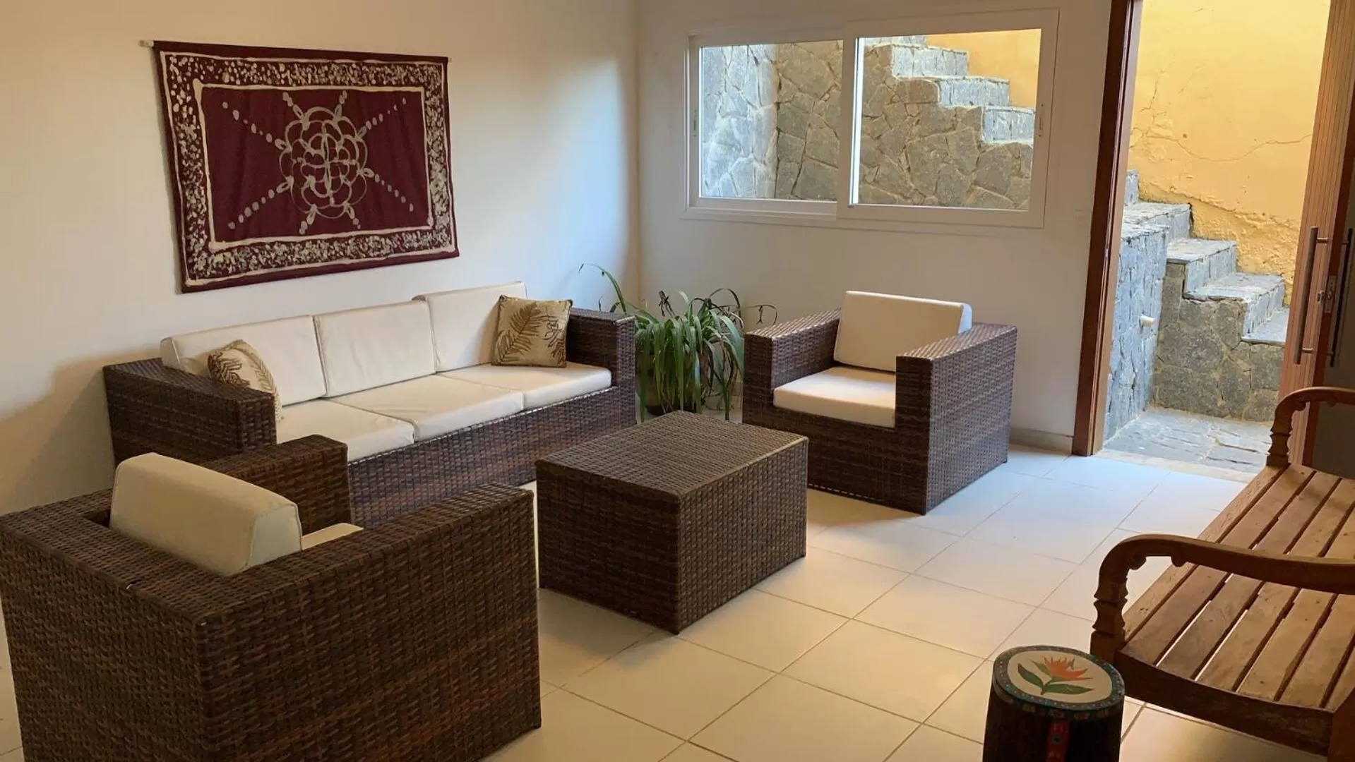 Seating Area in Praia da Ferradurinha Guest House