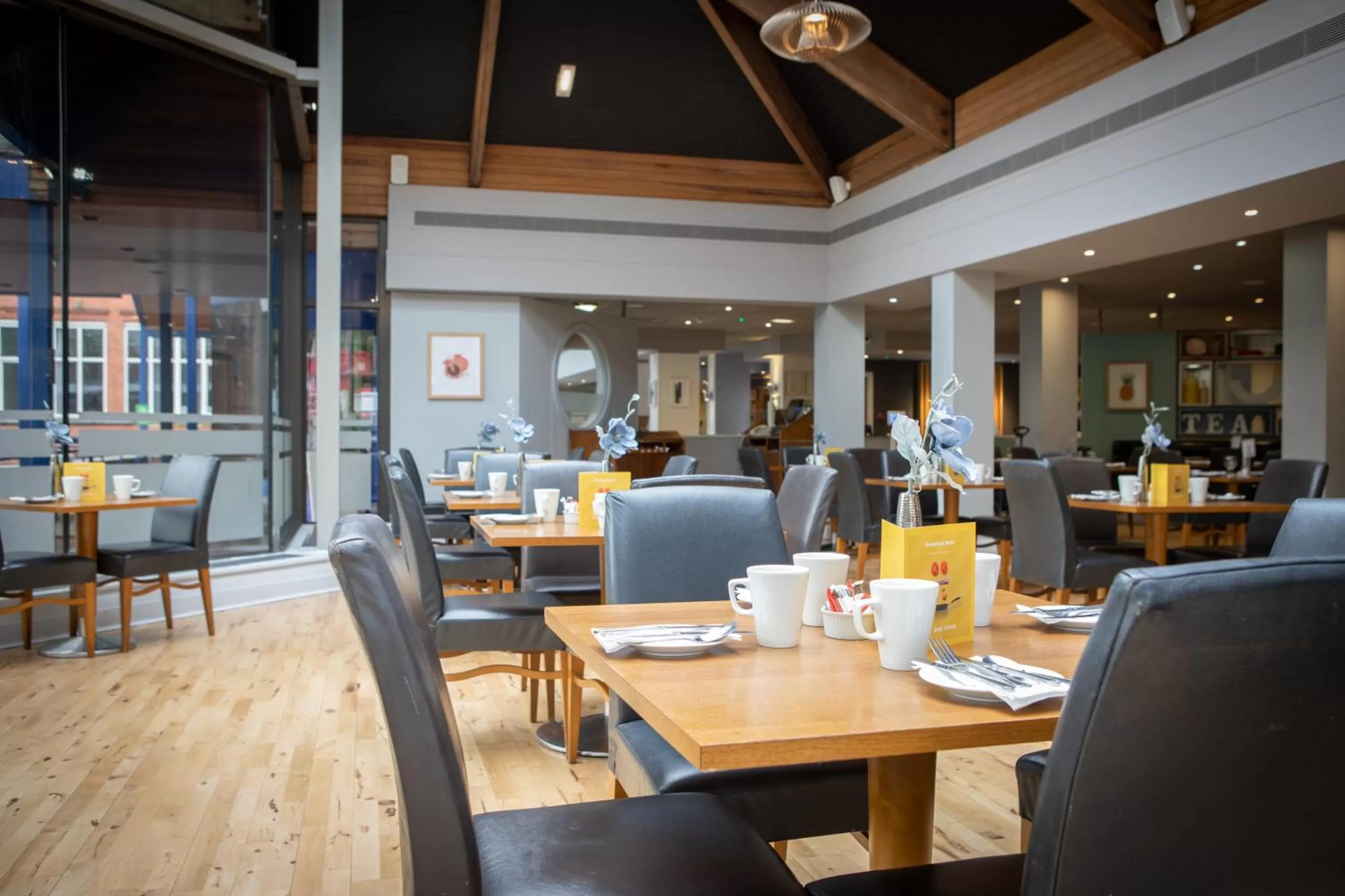 Restaurant/places to eat in Holiday Inn Bolton Centre by IHG