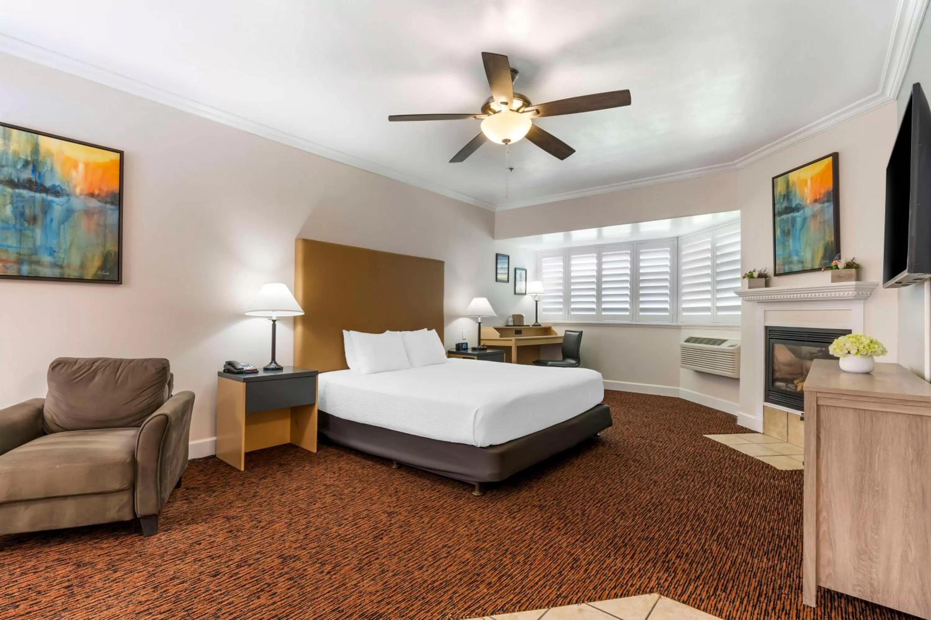 Bedroom, Bed in Best Western Plus Placerville Inn